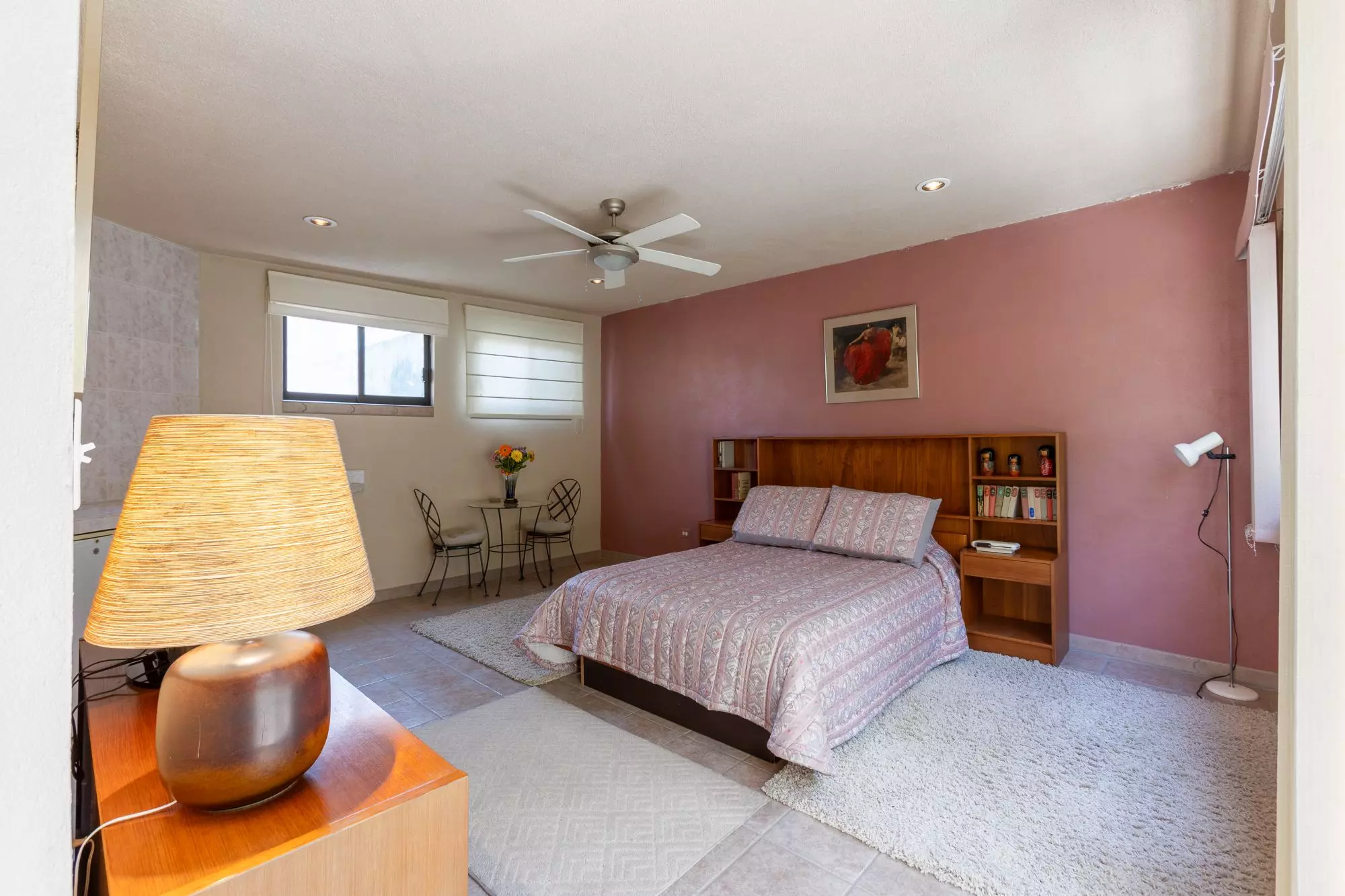 Exquisite Home in Prime San Miguel de Allende Location — Guadiana, San Miguel de Allende — photo 15 — serene master suite, rose-toned elegance