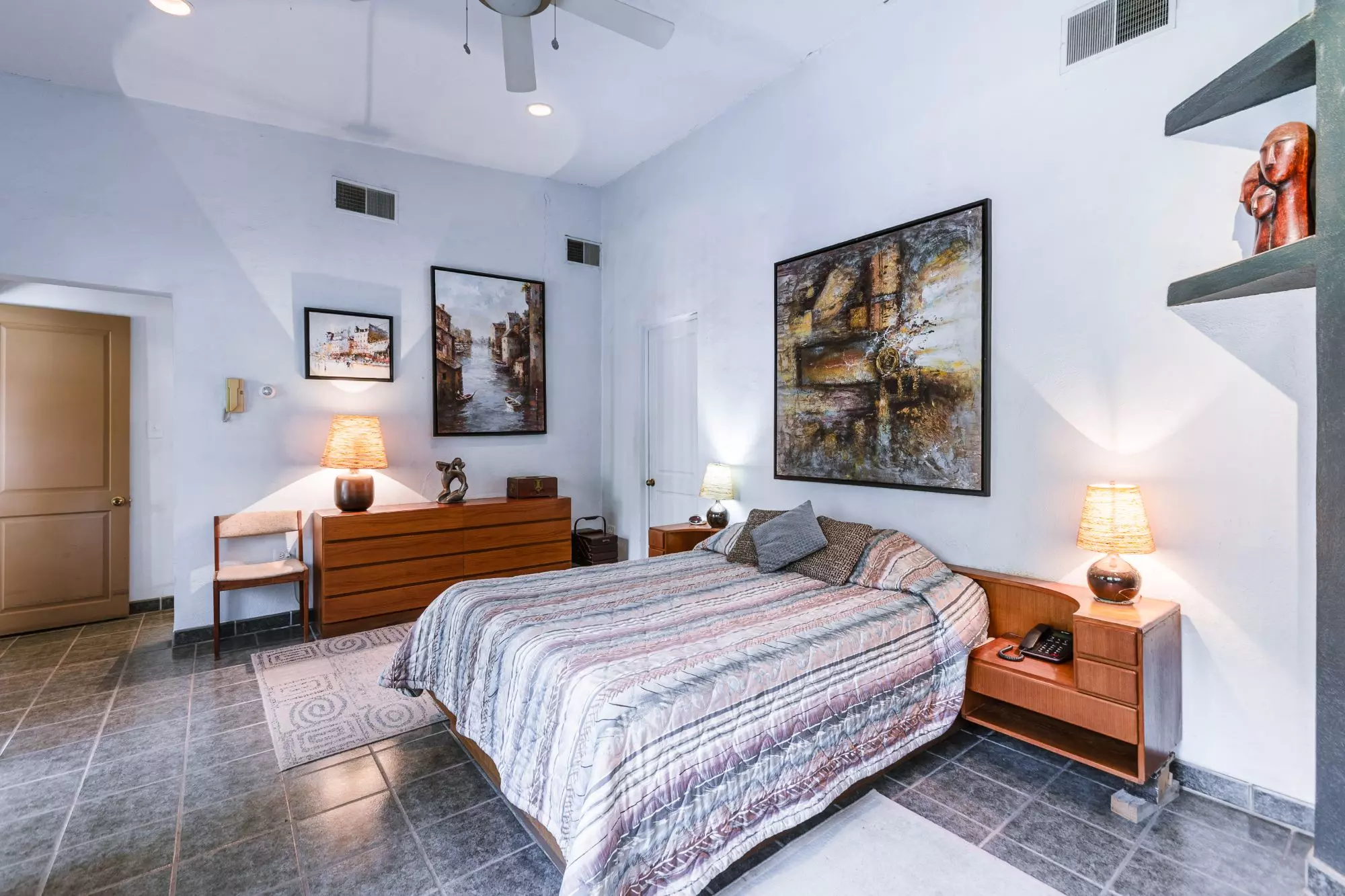 Exquisite Home in Prime San Miguel de Allende Location — Guadiana, San Miguel de Allende — photo 7 — serene mid-century modern bedroom sanctuary