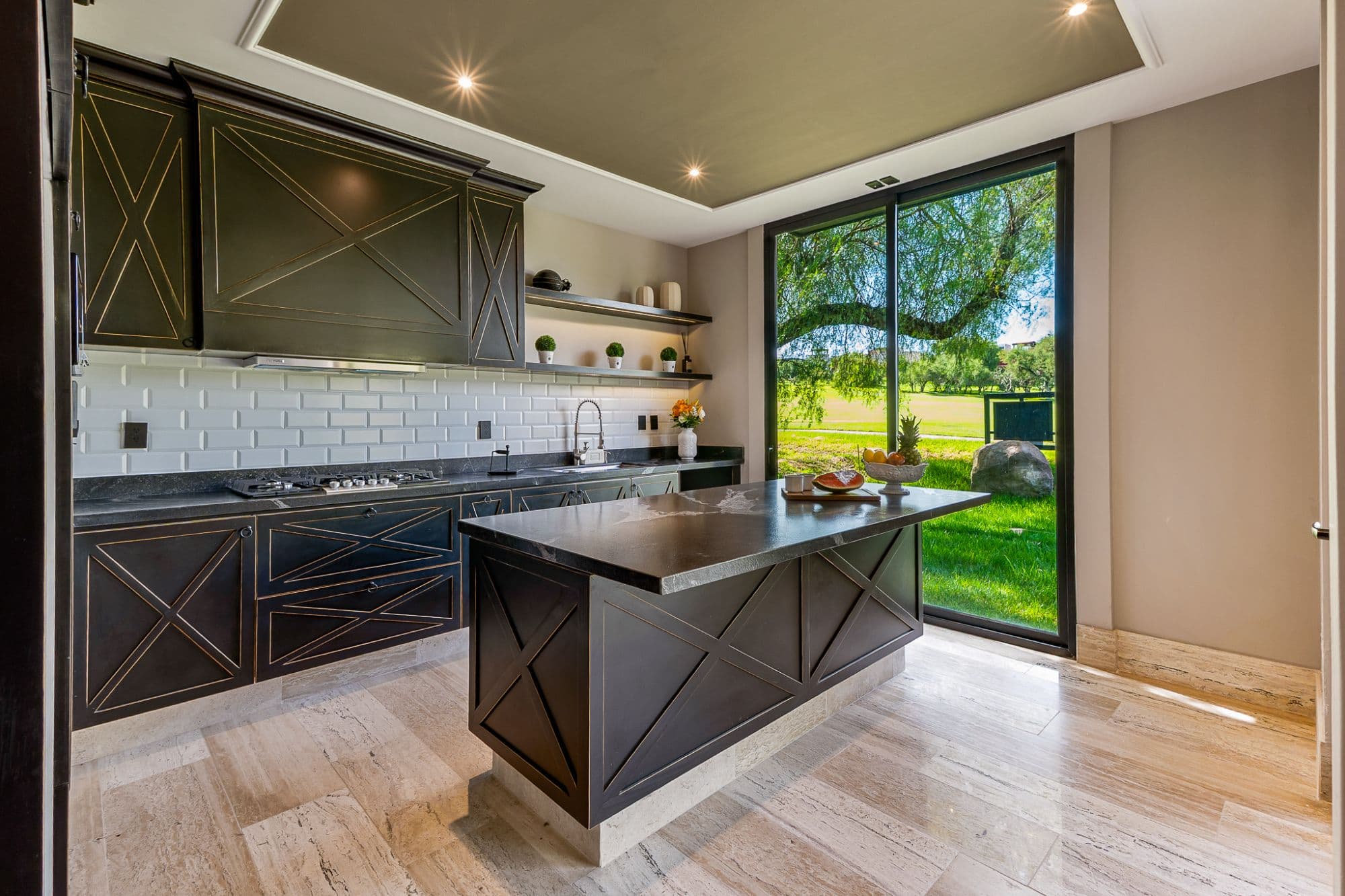 Casa Fairway 7 — Club de Golf Ventanas, San Miguel de Allende — photo 4 — contemporary elegance meets pastoral tranquility