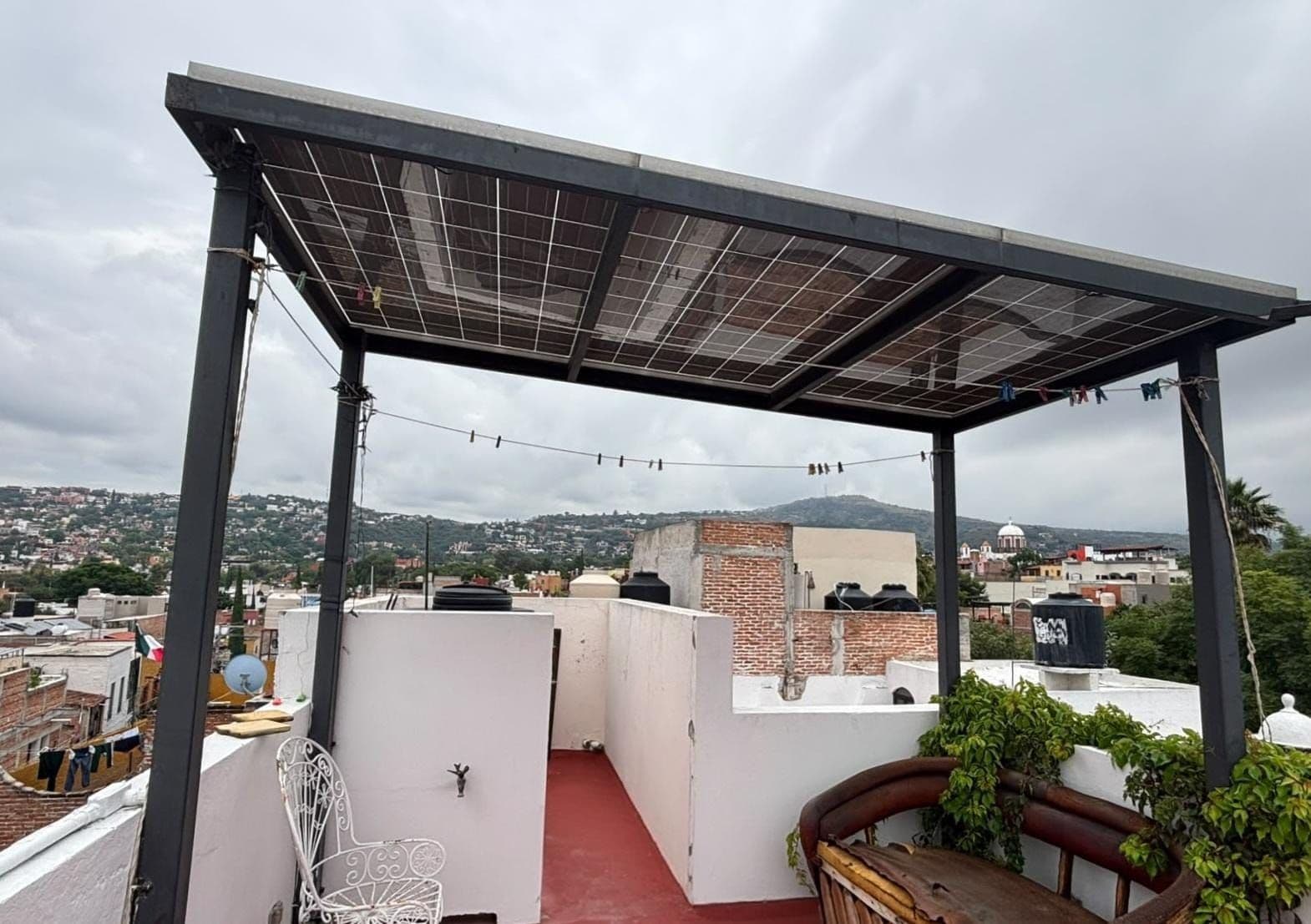 Casita Roja: Cozy and well located!! — San Antonio, San Miguel de Allende — photo 16 — solar-powered rooftop with panoramic mountain views