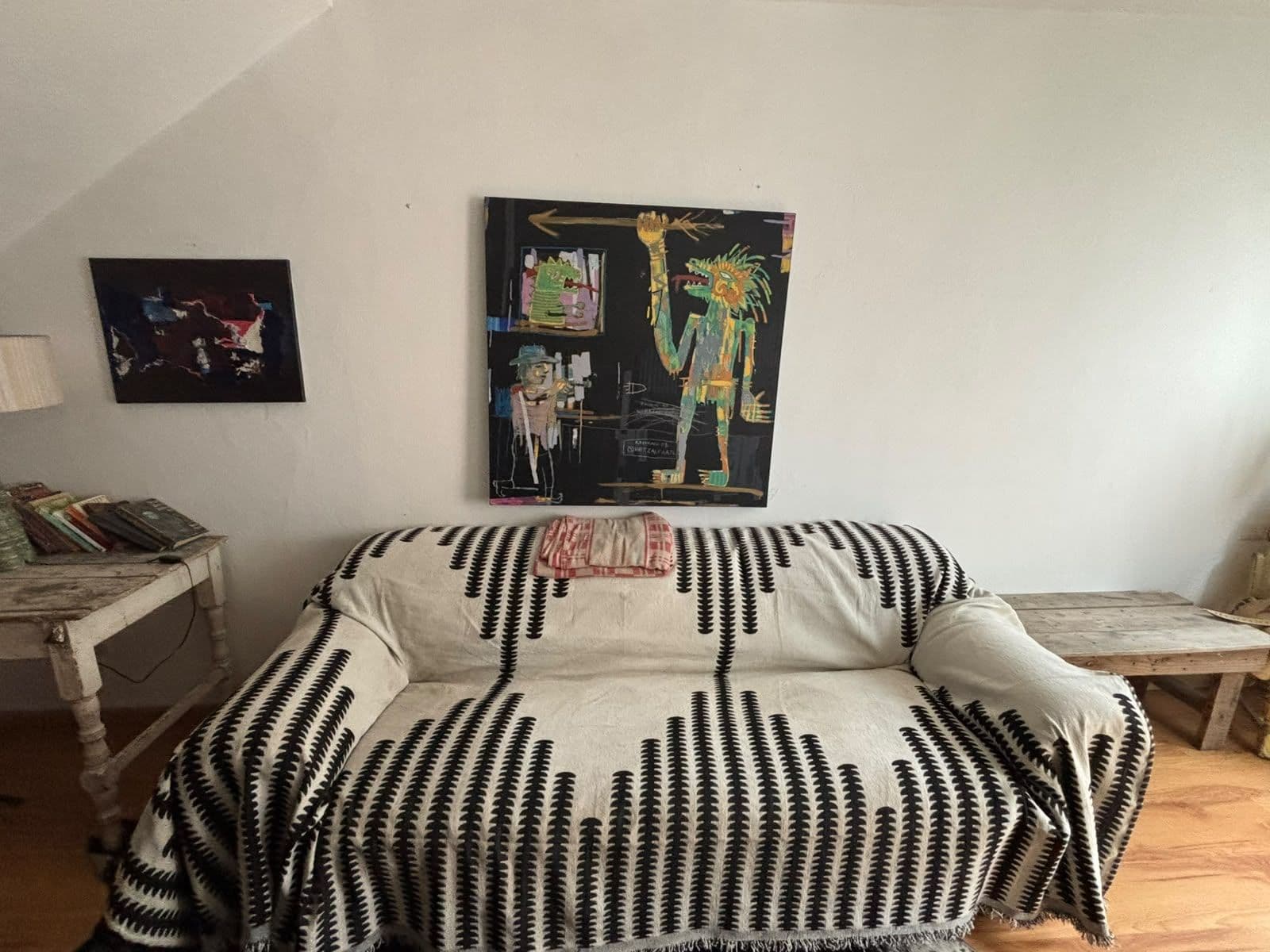 Casita Roja: Cozy and well located!! — San Antonio, San Miguel de Allende — photo 11 — artistic living room with curated gallery walls