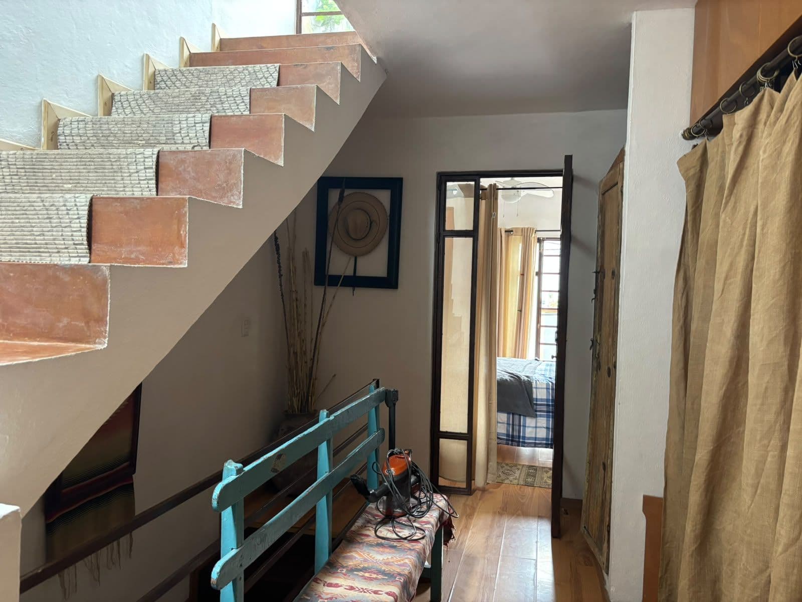 Casita Roja: Cozy and well located!! — San Antonio, San Miguel de Allende — photo 5 — charming colonial staircase, authentic architecture