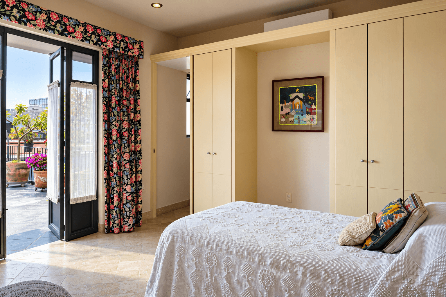 Casa Colibri — Centro, San Miguel de Allende — photo 17 — serene suite, garden views, exceptional natural light