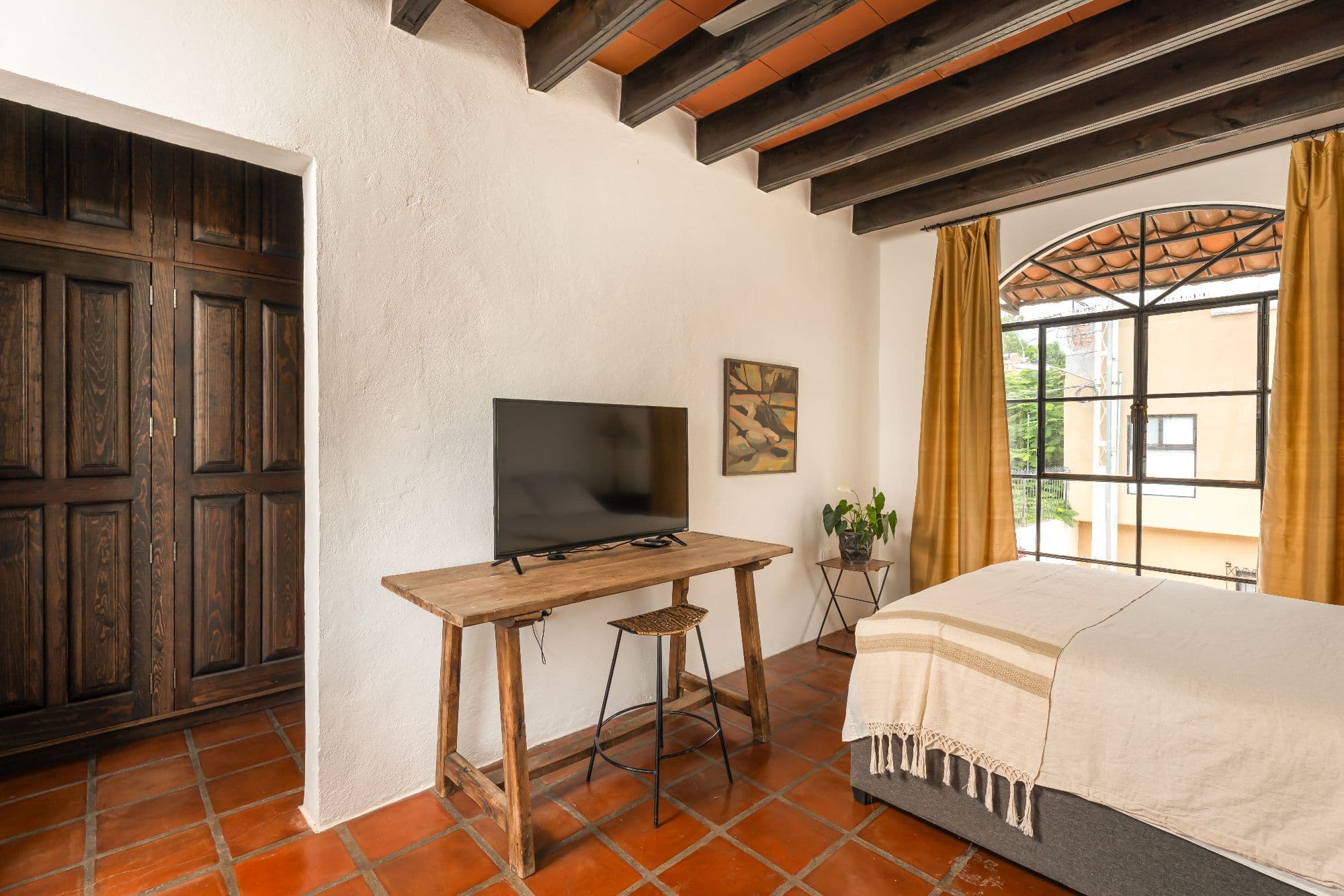 Casa Sombremesa — Las Brisas, San Miguel de Allende — photo 20 — rustic charm meets modern comfort elegantly