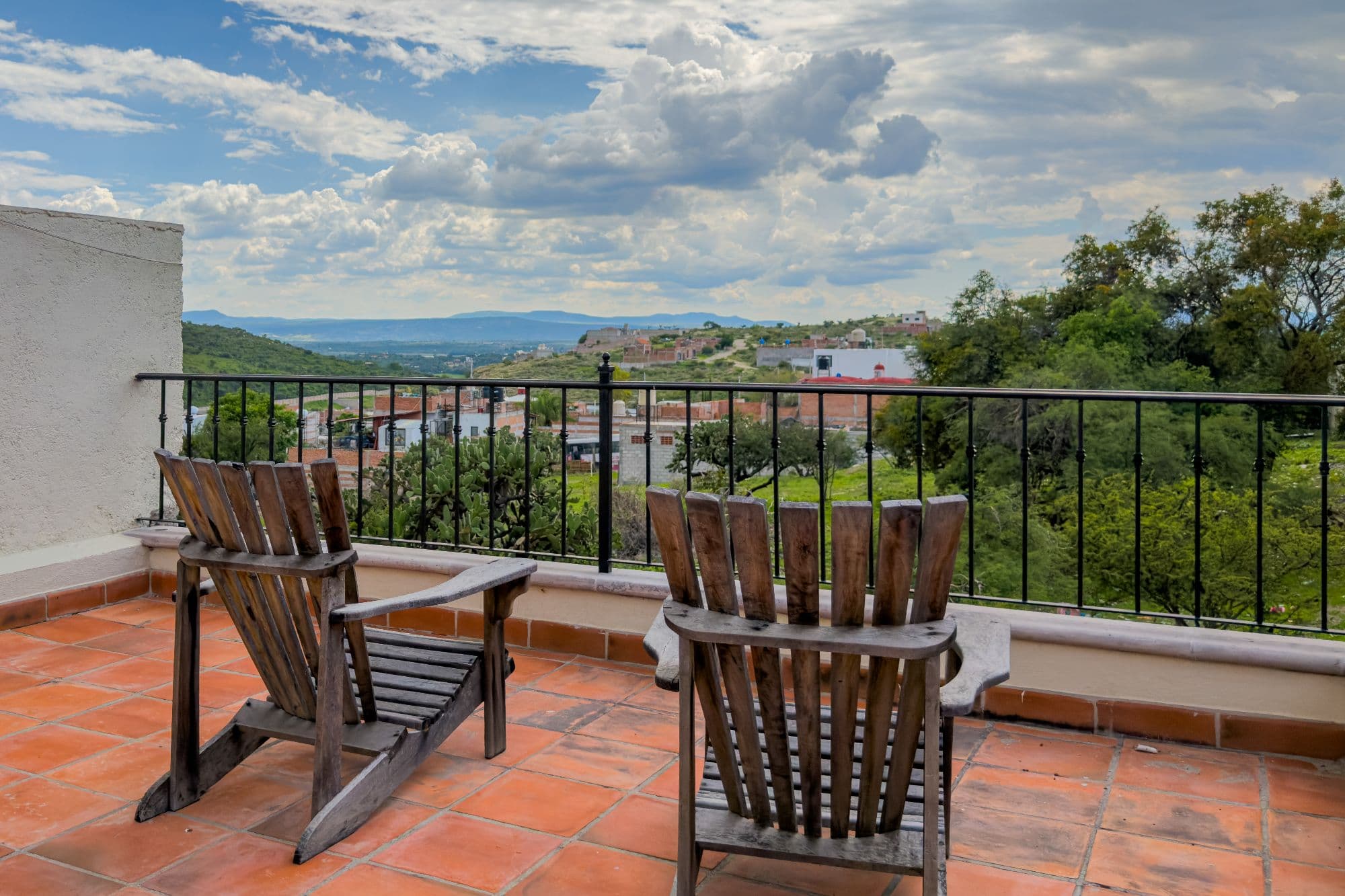 Casa Sombremesa — Las Brisas, San Miguel de Allende — photo 23 — panoramic valley views, elegant rooftop terrace