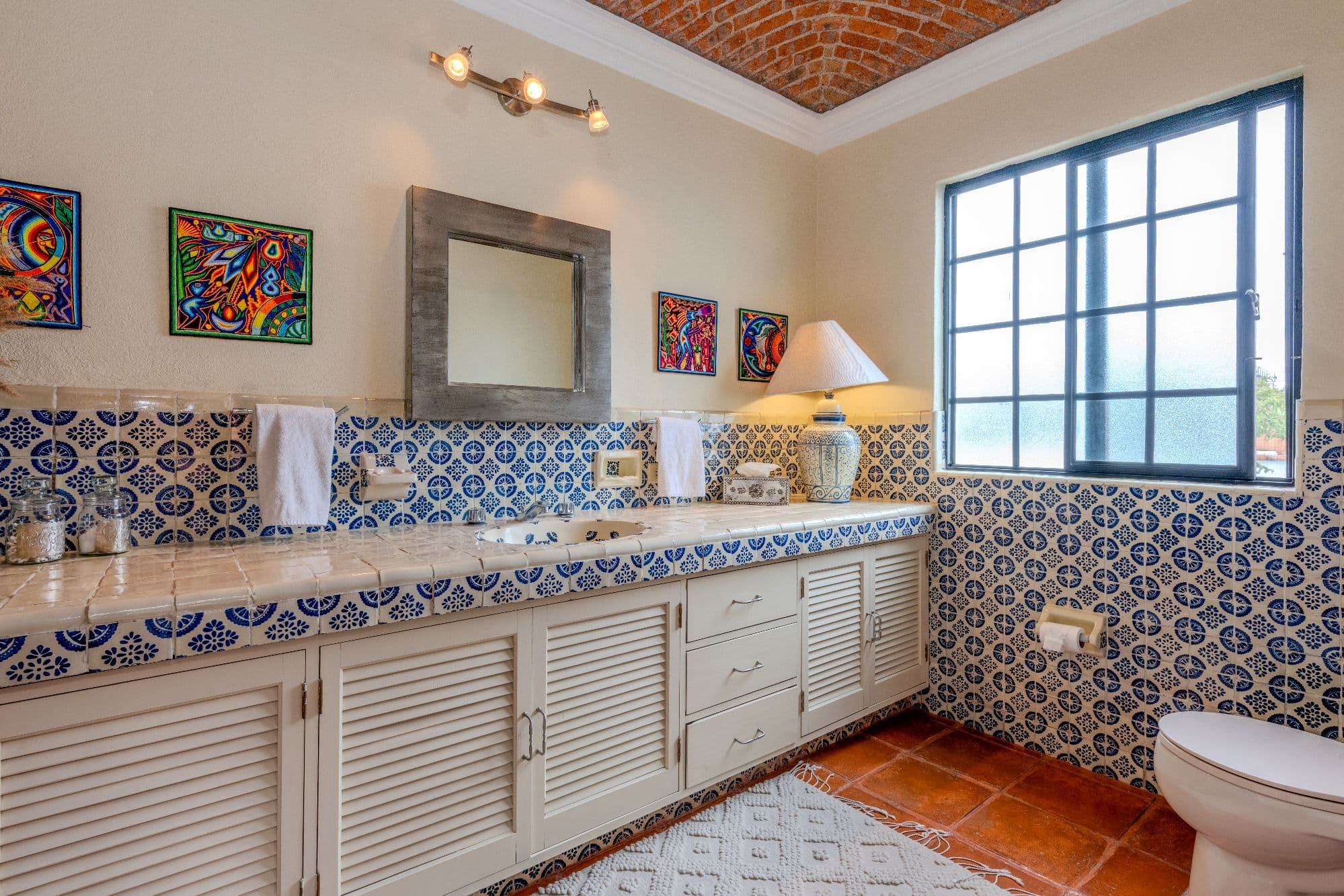 Casa De Las Máscaras — Atascadero (Arcos de San Miguel), San Miguel de Allende — photo 28 — artisanal spa-like master bath sanctuary
