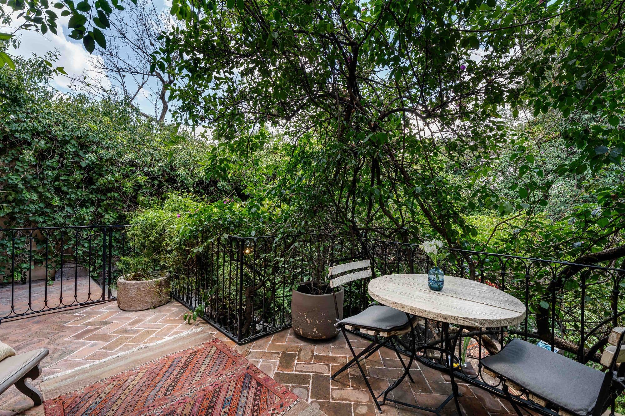 Casa No Name — Centro, San Miguel de Allende — photo 36 — enchanting leafy terrace retreat