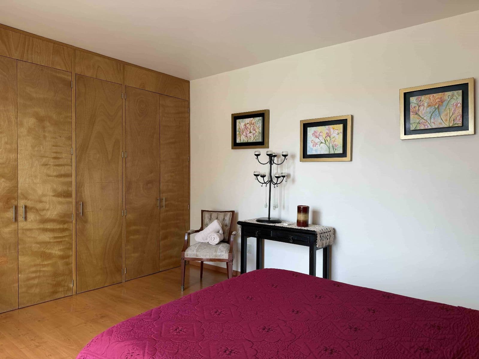 Casa Garzas — Las Brisas, San Miguel de Allende — photo 14 — elegant bedroom with refined wood cabinetry