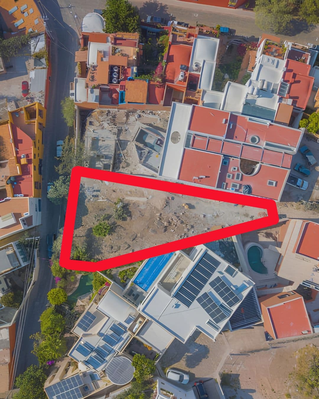 Lot for Sale in Balcones — Balcones, San Miguel de Allende — photo 4 — prime development opportunity, vibrant neighborhood