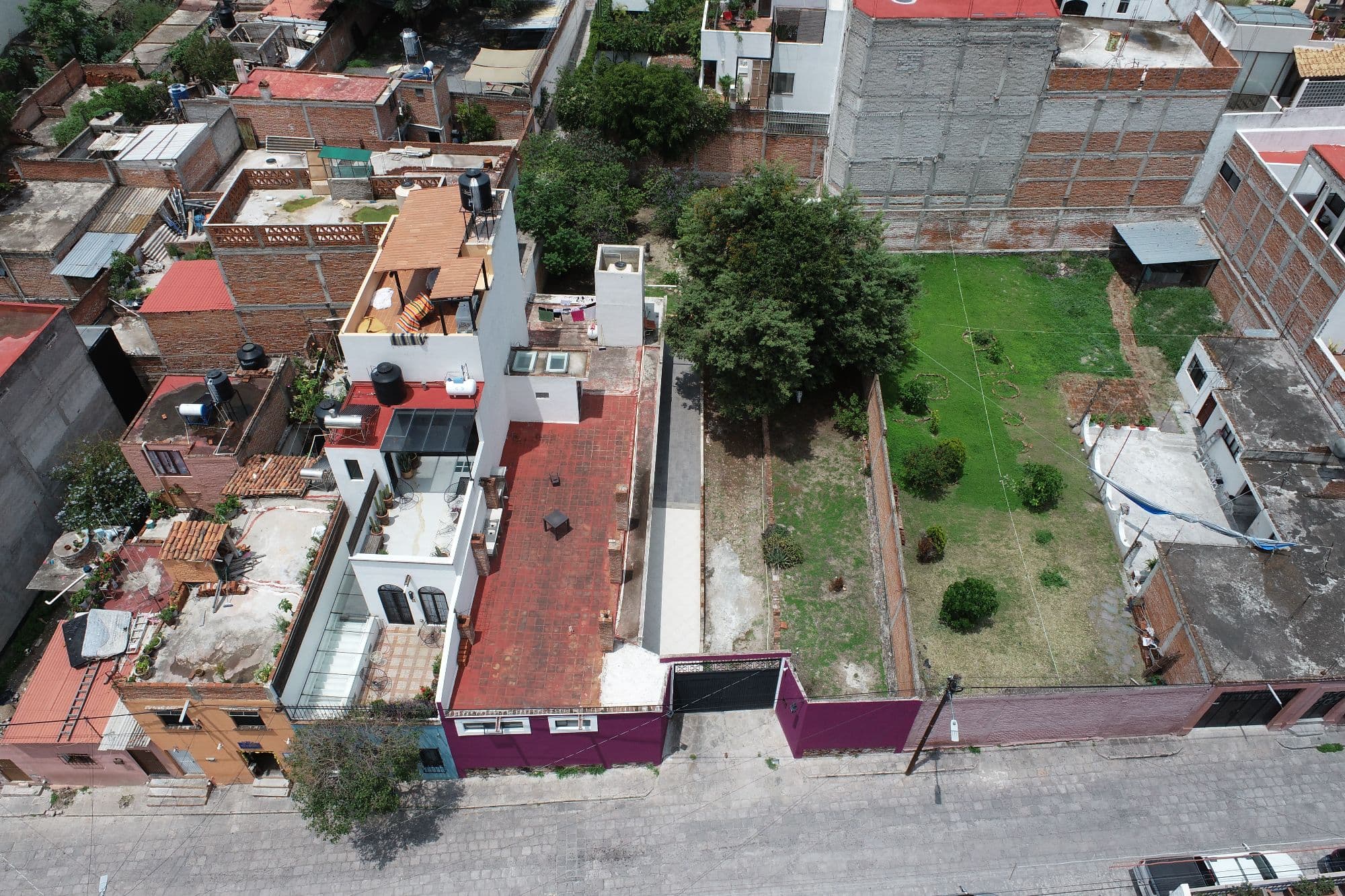 San Antonio Investment Lot — San Antonio, San Miguel de Allende — photo 12 — charming courtyard with mature gardens, potential