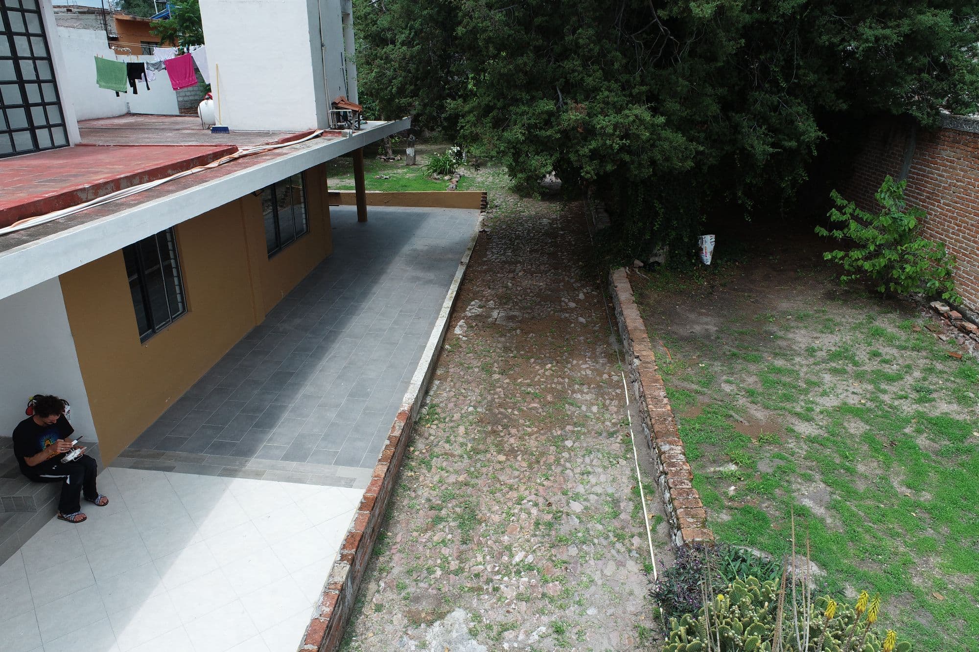 San Antonio Investment Lot — San Antonio, San Miguel de Allende — photo 16 — serene courtyard with verdant potential