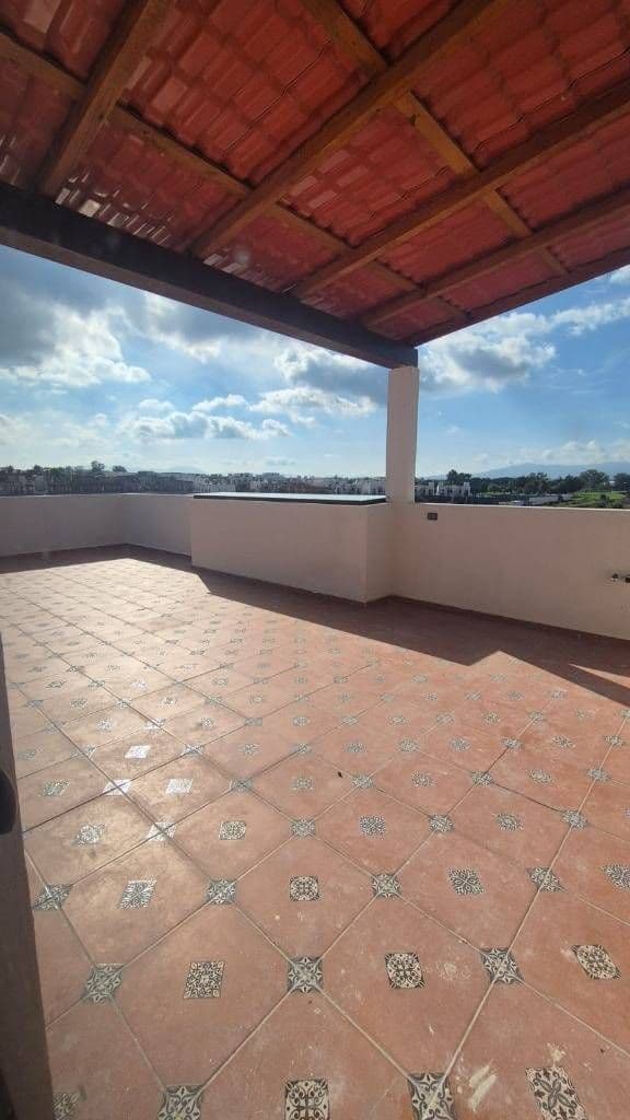 Departamento Lavanda — Zirándaro, San Miguel de Allende — photo 8 — expansive terrace with panoramic countryside views
