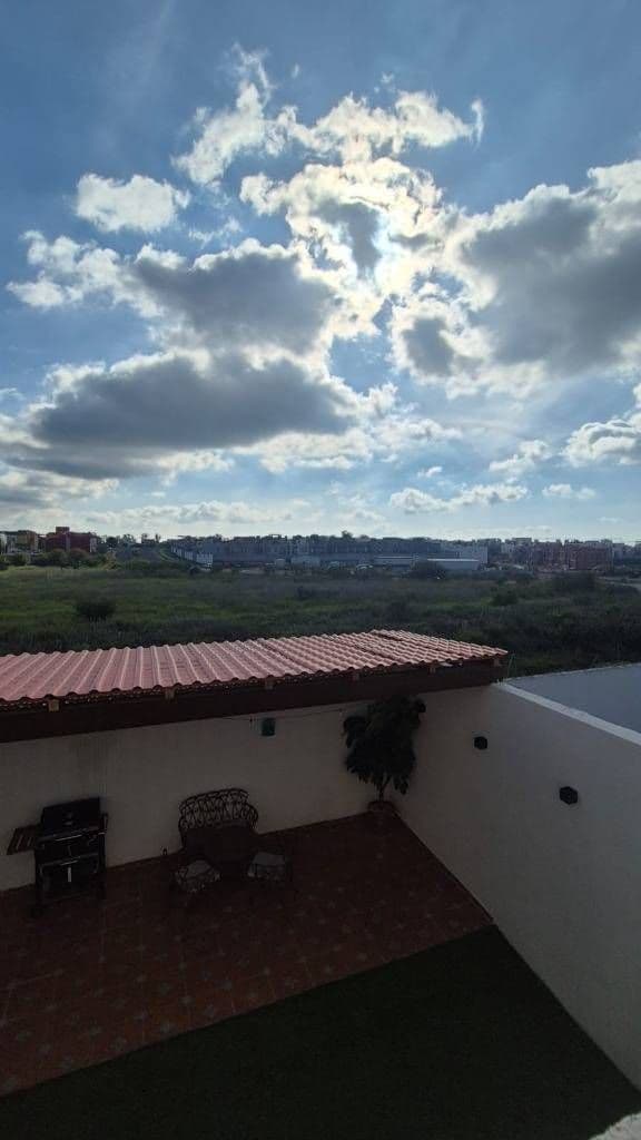 Departamento Lavanda — Zirándaro, San Miguel de Allende — photo 10 — expansive sky views, rustic terrace charm