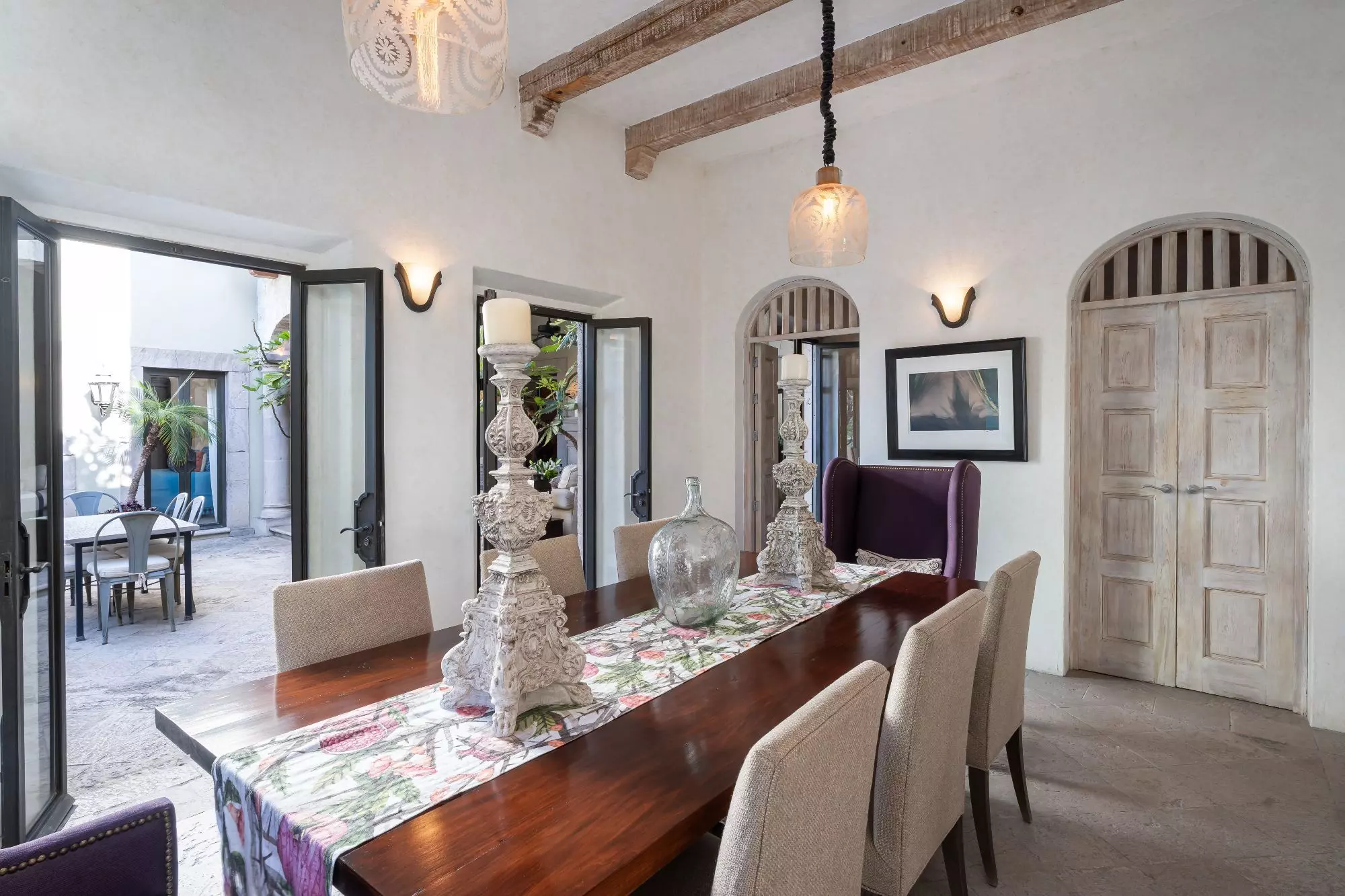 Casa Dos Casas — Guadiana, San Miguel de Allende — photo 9 — elegant dining with soaring timber beams