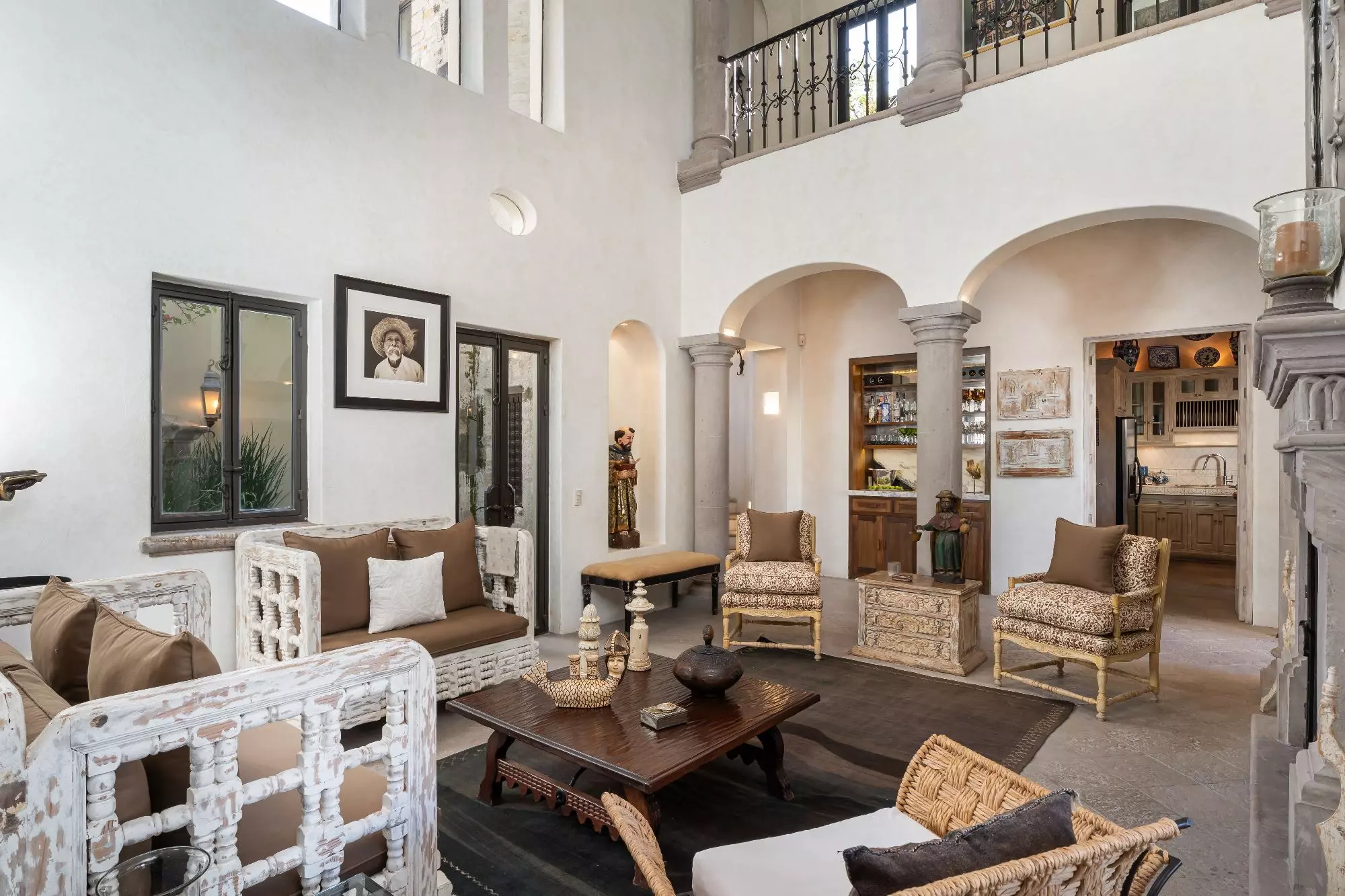 Casa Dos Casas — Guadiana, San Miguel de Allende — photo 4 — soaring colonial courtyard with arched elegance