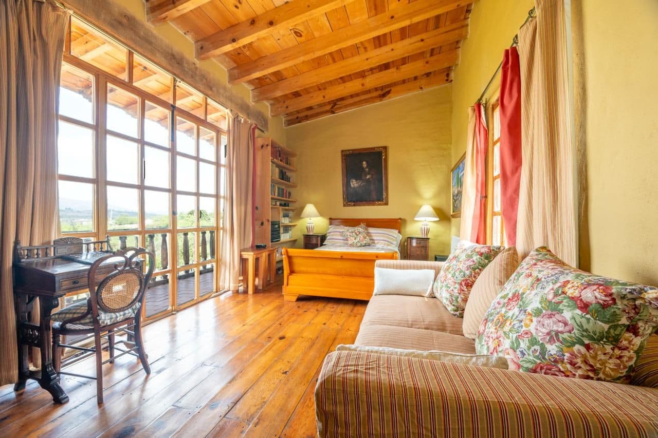 Campo Azul — San Miguel de Allende Centro, San Miguel de Allende — photo 8 — sunlit master suite with panoramic views