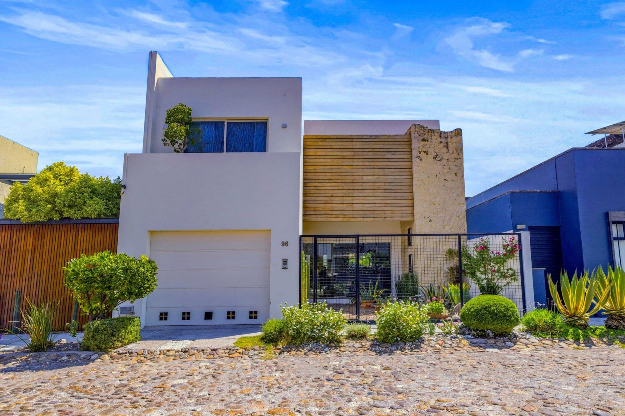 Casa Paraíso — El Paraiso, San Miguel de Allende — photo 22 — contemporary architectural gem, sun-drenched courtyards