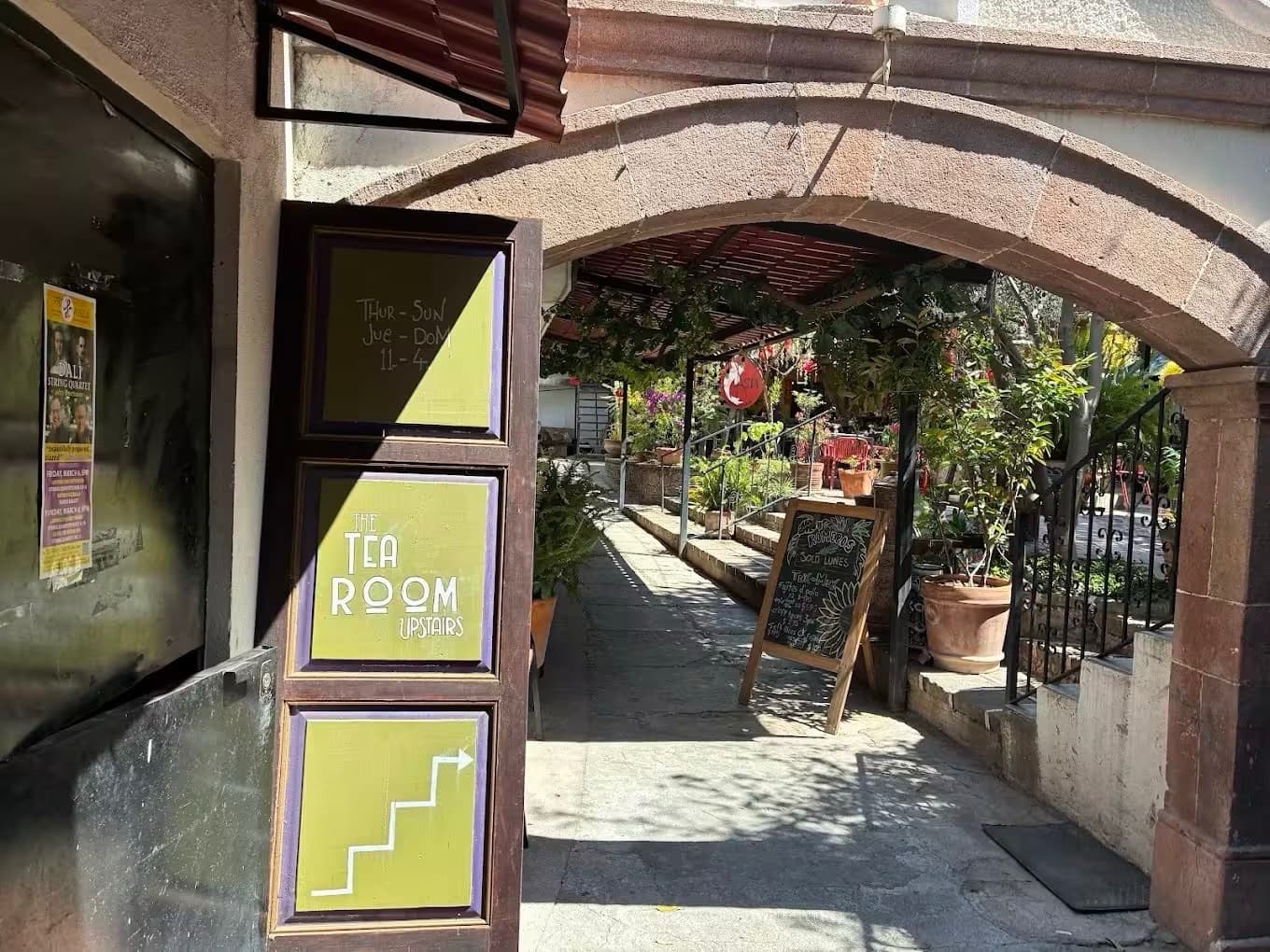 Plaza de Ancha — Guadiana, San Miguel de Allende — photo 5 — charming arched courtyard, vibrant café ambiance