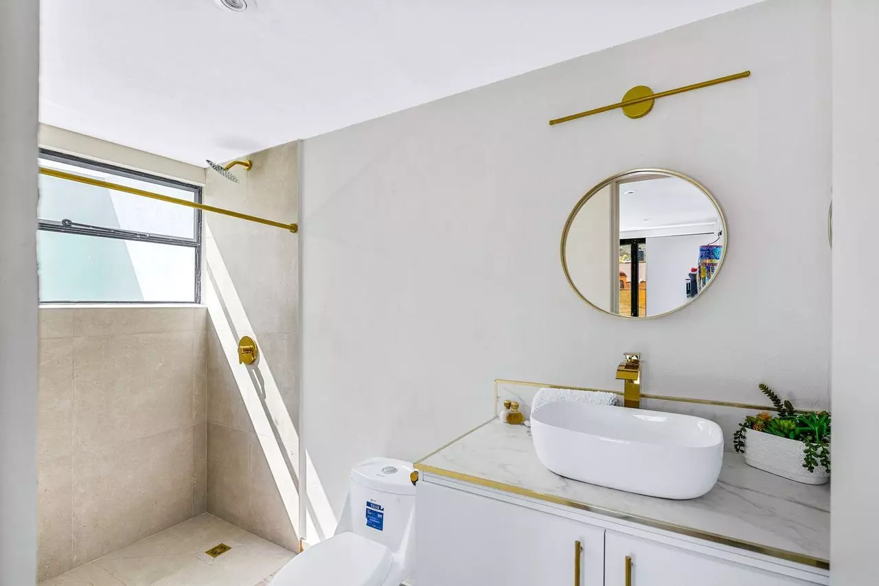 Casa Angel — La Lejona, San Miguel de Allende — photo 25 — contemporary spa-like luxury bathroom