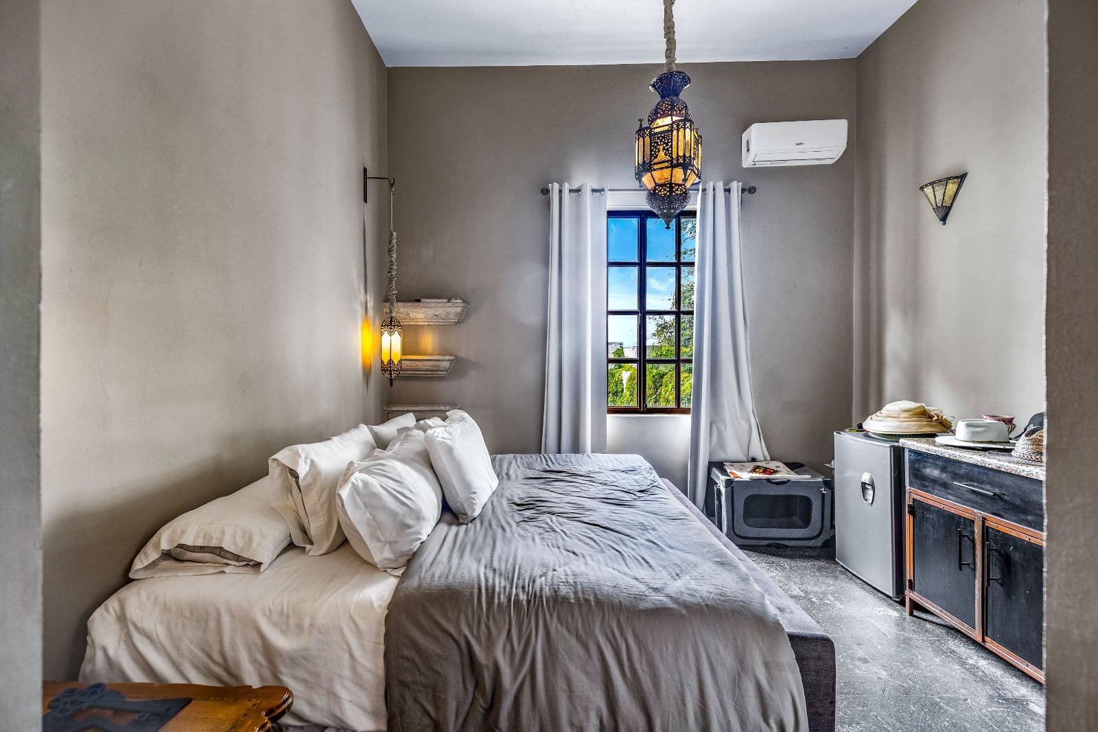Casa Entresueño — Centro, San Miguel de Allende — photo 18 — serene bedroom with mountain views