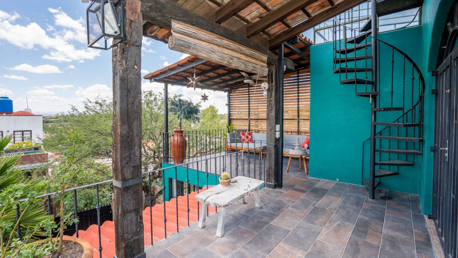 Casa de Tomas — La Lomita, San Miguel de Allende — photo 17 — expansive terrace with breathtaking valley views