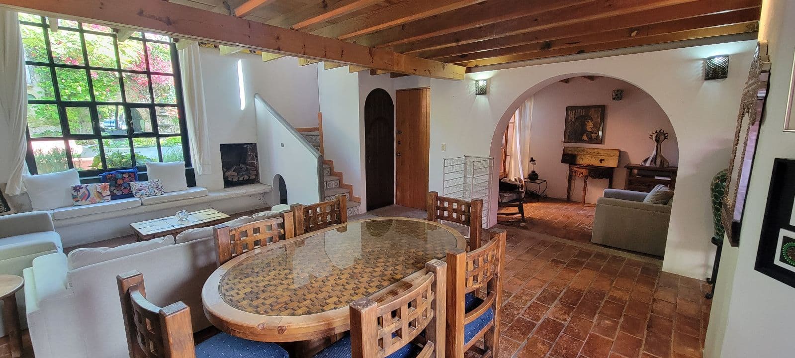 Casa Tucevich — El Obraje, San Miguel de Allende — photo 6 — rustic-elegant open-concept living spaces