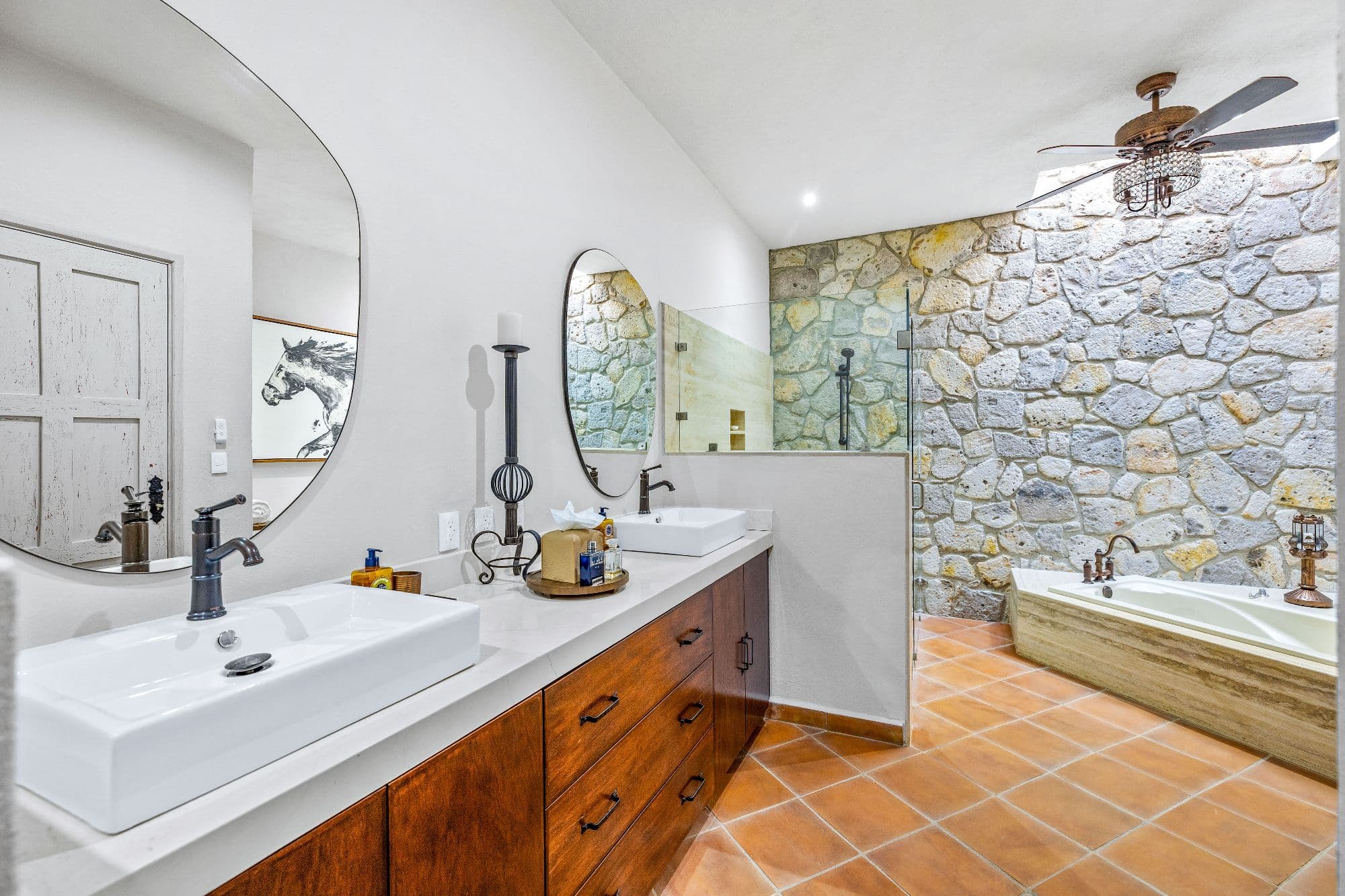 Casa de Gracias — Centro, San Miguel de Allende — photo 8 — rustic luxury spa-inspired ensuite