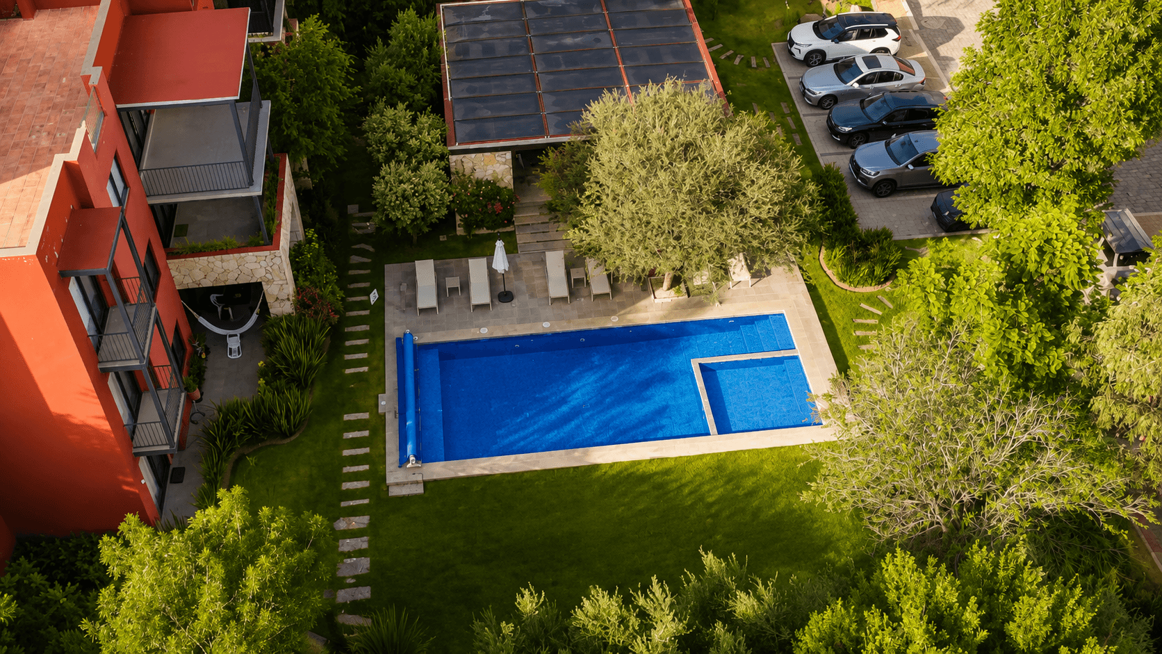 Penthouse Punta del Cielo — La Lejona, San Miguel de Allende — photo 13 — resort-style sanctuary with sparkling pool