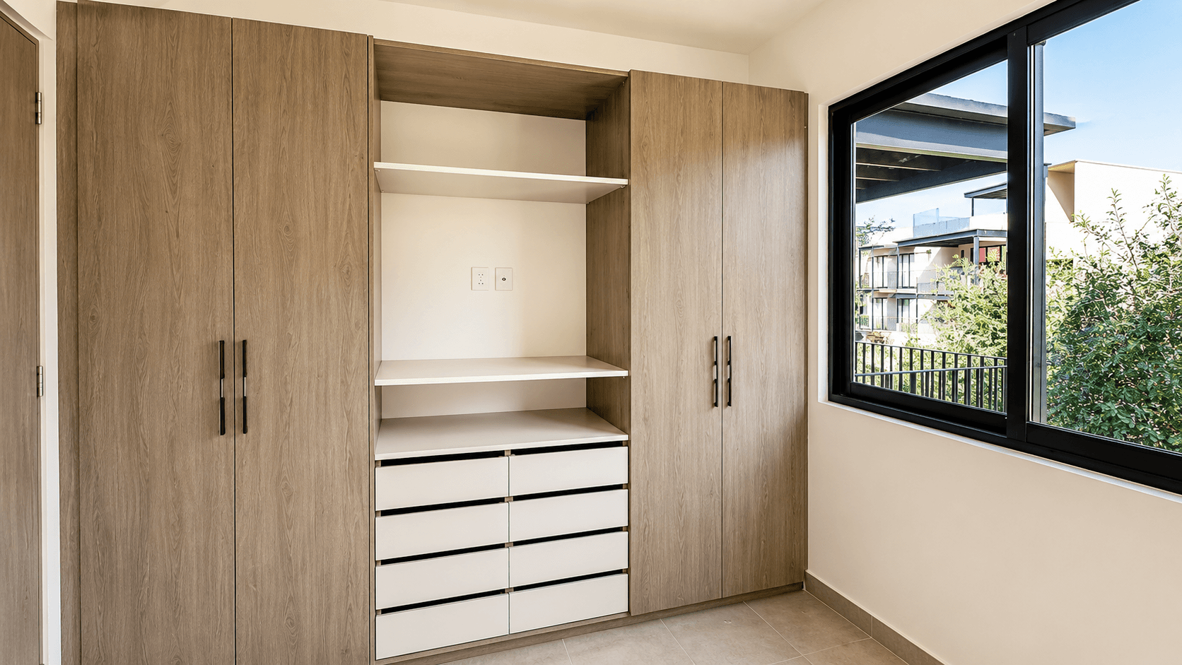 Penthouse Punta del Cielo — La Lejona, San Miguel de Allende — photo 4 — modern walk-in closet with designer finishes
