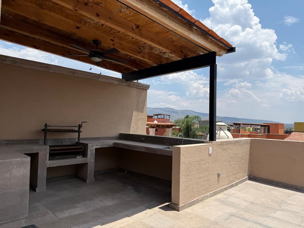 Vistas Del Capricho — El Capricho, San Miguel de Allende — photo 22 — expansive rooftop entertaining space