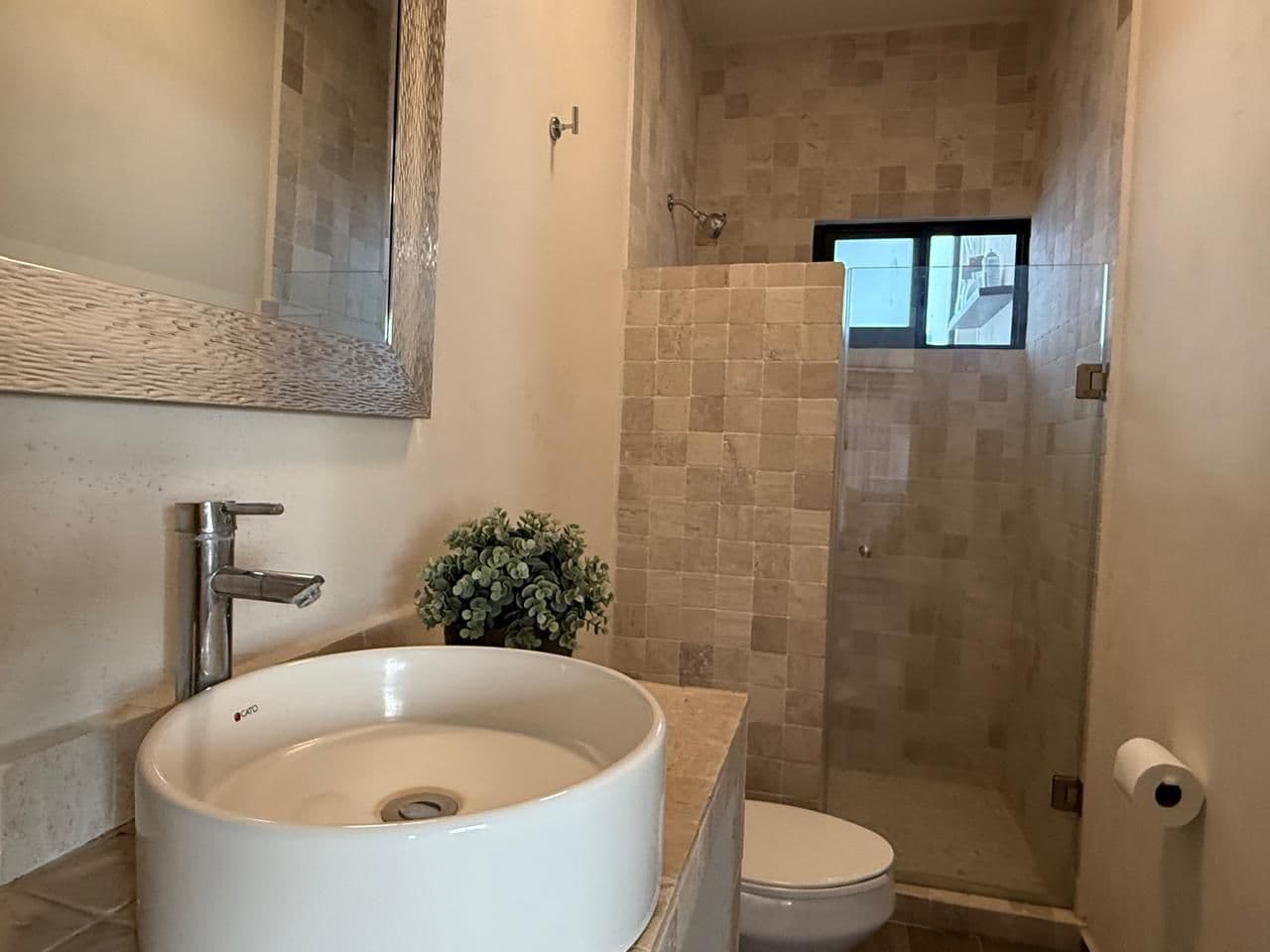 Vistas Del Capricho — El Capricho, San Miguel de Allende — photo 7 — spa-inspired contemporary bathroom retreat