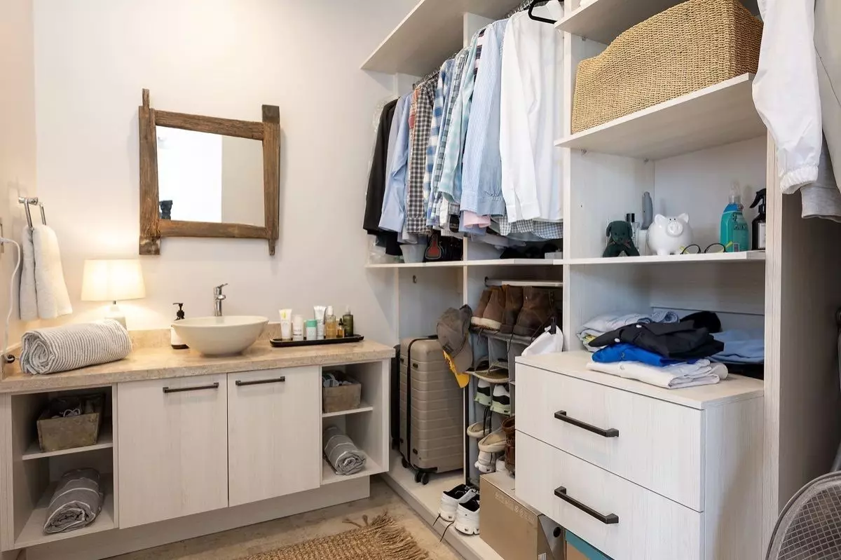 Casa Alegria — Atascadero (Arcos de San Miguel), San Miguel de Allende — photo 24 — spa-inspired luxury closet sanctuary