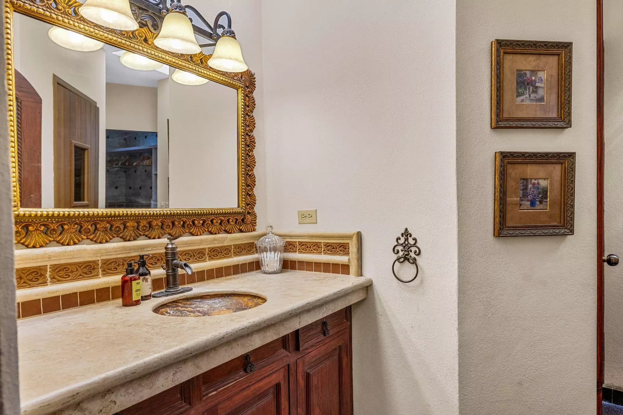 Casa Del Obraje — El Obraje, San Miguel de Allende — photo 29 — ornate colonial bathroom with artisan details