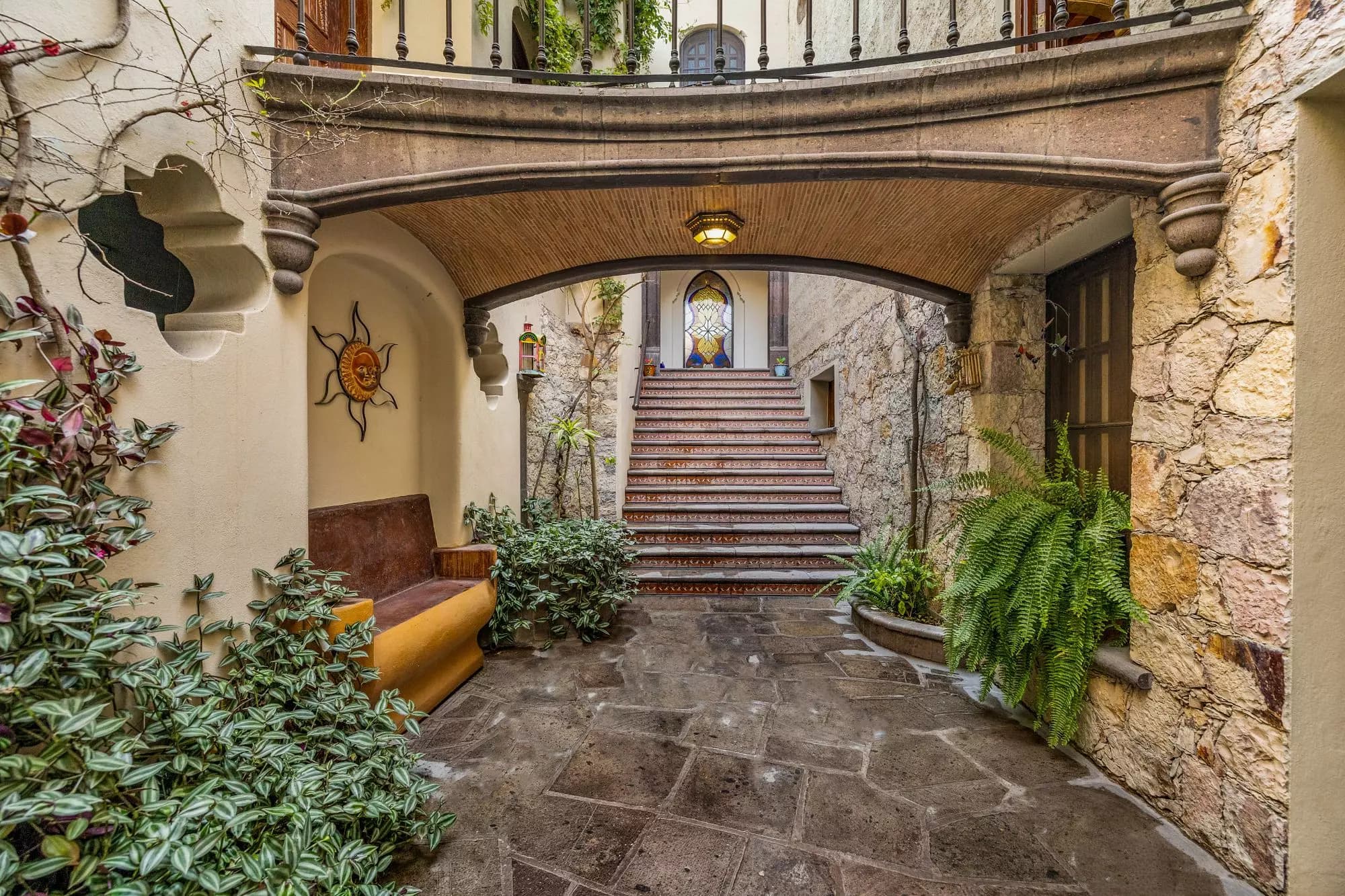 Casa Del Obraje — El Obraje, San Miguel de Allende — photo 13 — charming arched passageway, authentic colonial architecture