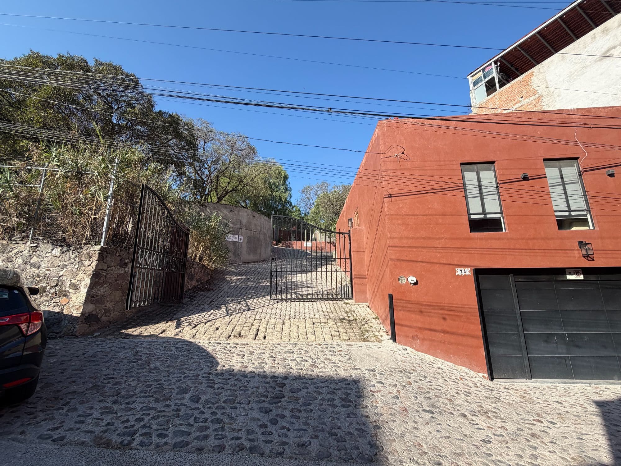 Lote Atascadero — Centro, San Miguel de Allende — photo 6 — rustic charm meets modern elegance