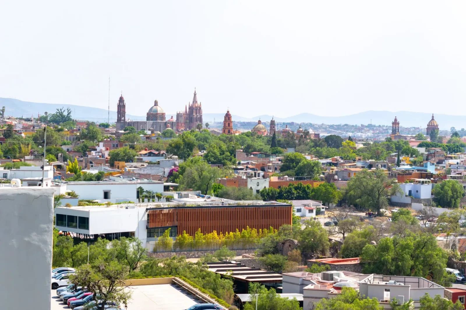 EL OBRAJE LOT — El Obraje, San Miguel de Allende — photo 9 — panoramic colonial views, contemporary charm