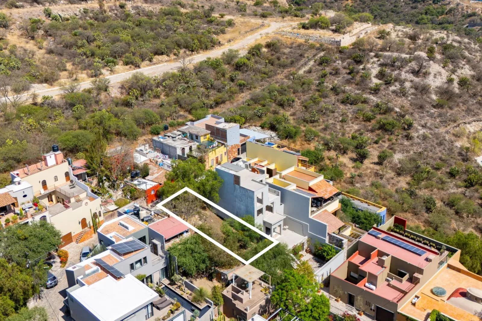 EL OBRAJE LOT — El Obraje, San Miguel de Allende — photo 5 — hillside luxury compound, panoramic views, contemporary design