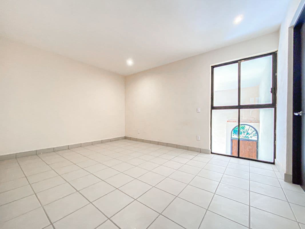 Casa Laura — Las Brisas, San Miguel de Allende — photo 18 — bright, spacious room awaits personalization