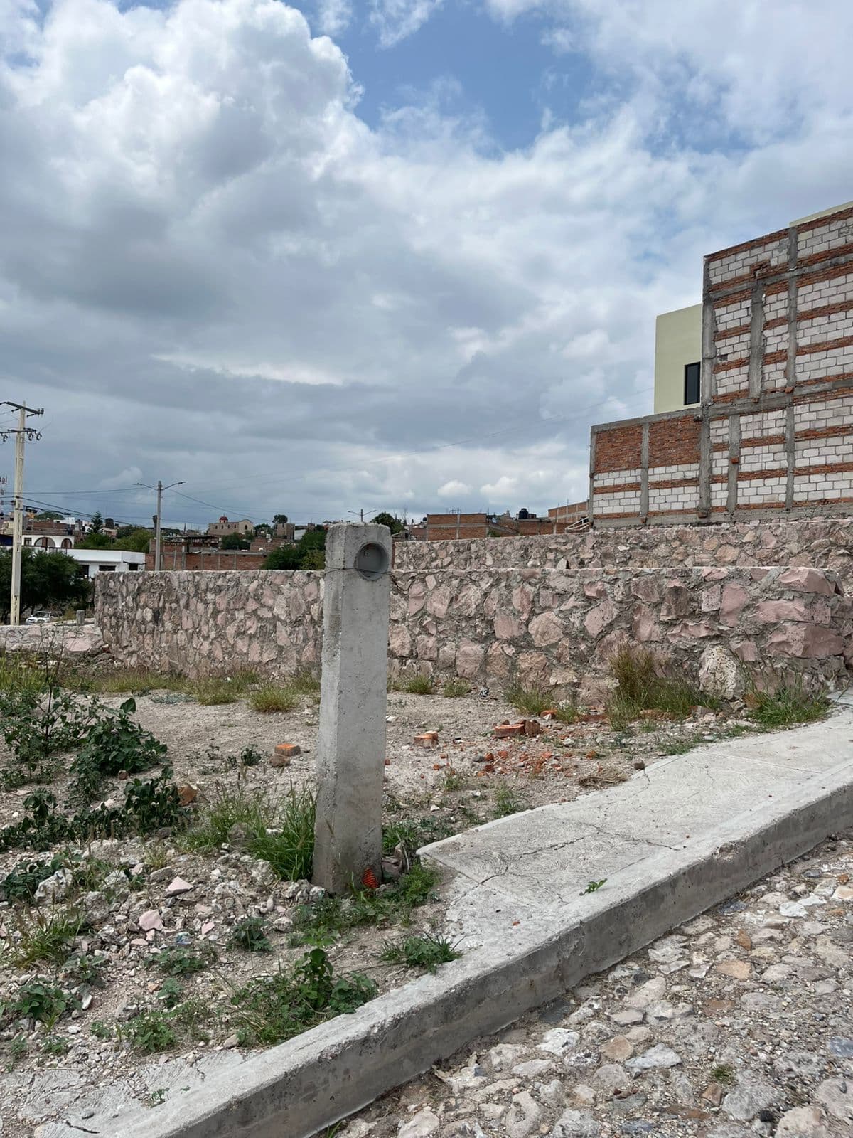 Terreno colonia San Rafael — San Rafael, San Miguel de Allende — photo 6 — rustic foundation with expansive potential views