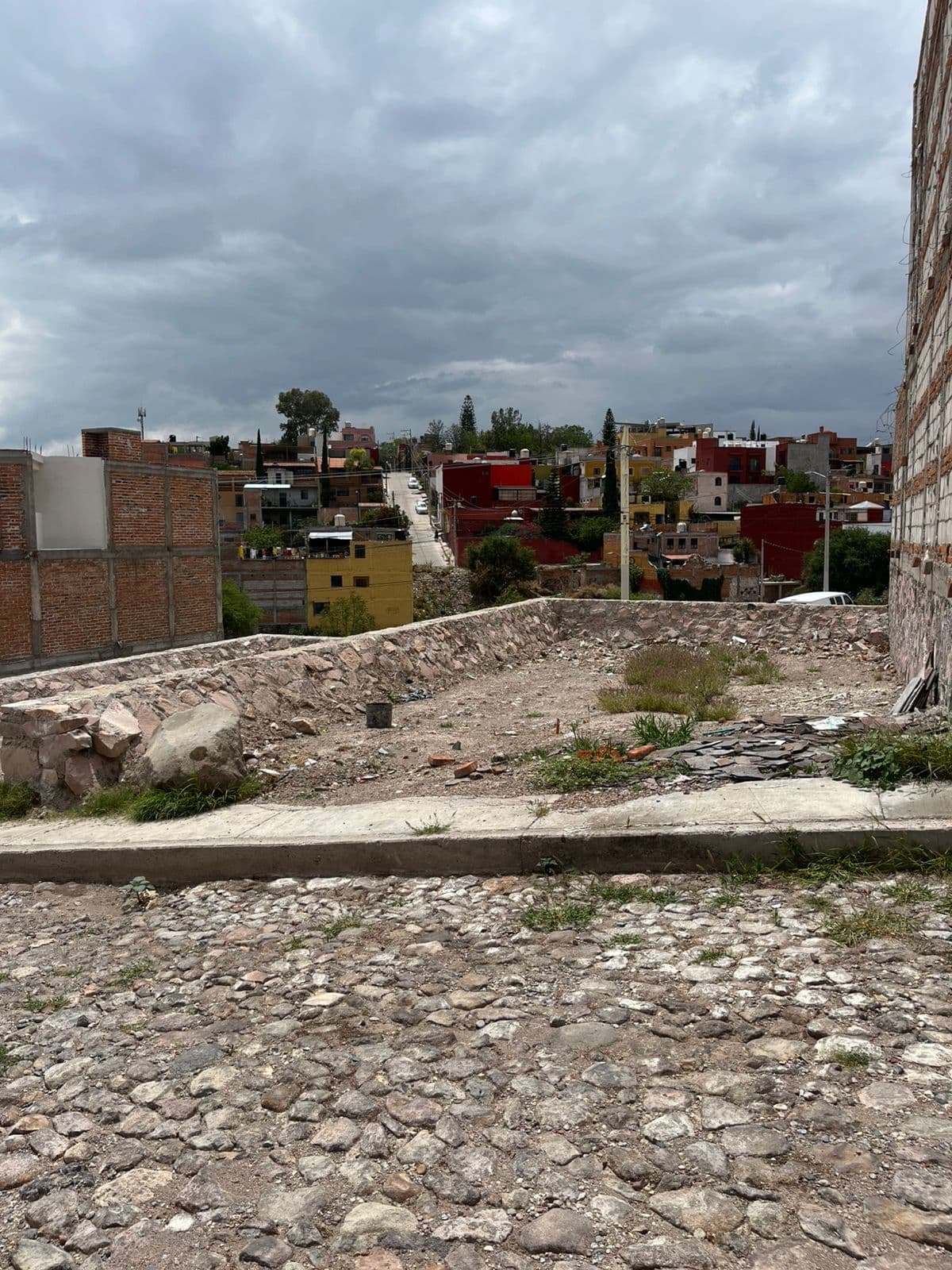 Terreno colonia San Rafael — San Rafael, San Miguel de Allende — photo 2 — expansive rooftop with panoramic city views