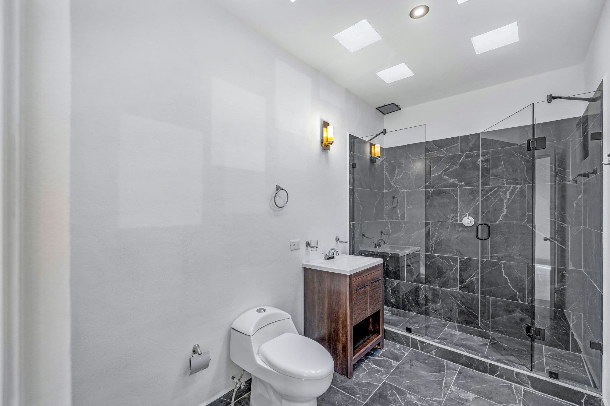 Casa Margarito — Guadalupe, San Miguel de Allende — photo 14 — spa-inspired luxury master bath