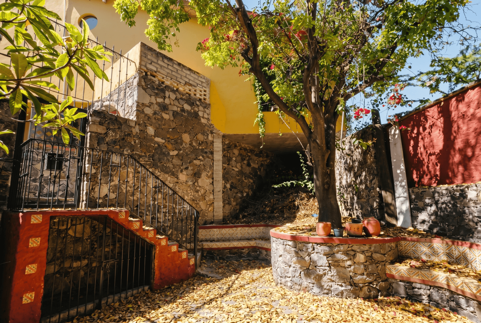 Casa Salida a Qro. — San Miguel de Allende Centro, San Miguel de Allende — photo 7 — charming courtyard, authentic colonial character