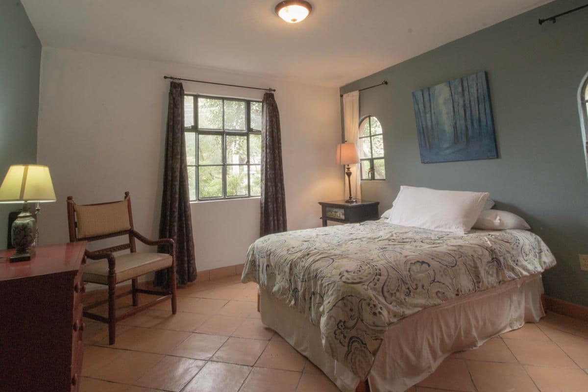Condo for Sale in Santo Domingo, Atascadero — Centro, San Miguel de Allende — photo 4 — serene retreat with abundant natural light