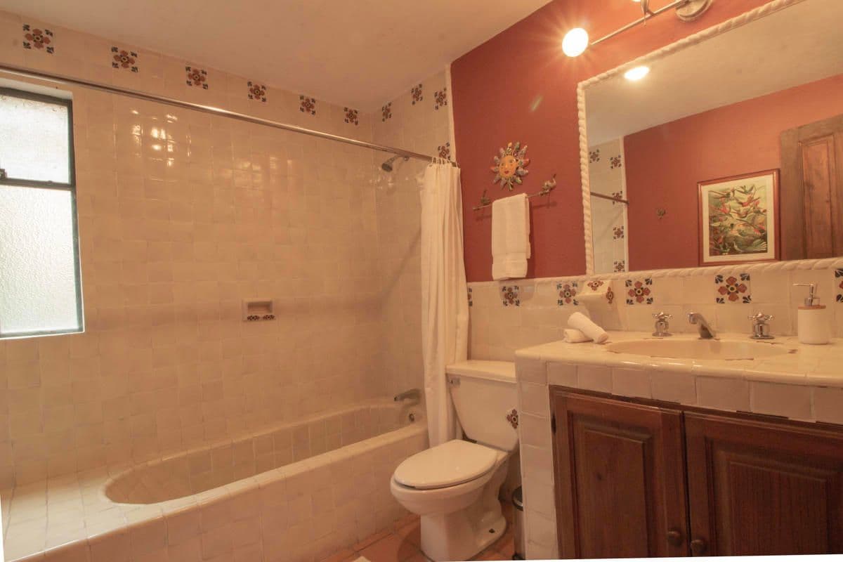 Condo for Sale in Santo Domingo, Atascadero — Centro, San Miguel de Allende — photo 5 — charming terracotta spa bathroom