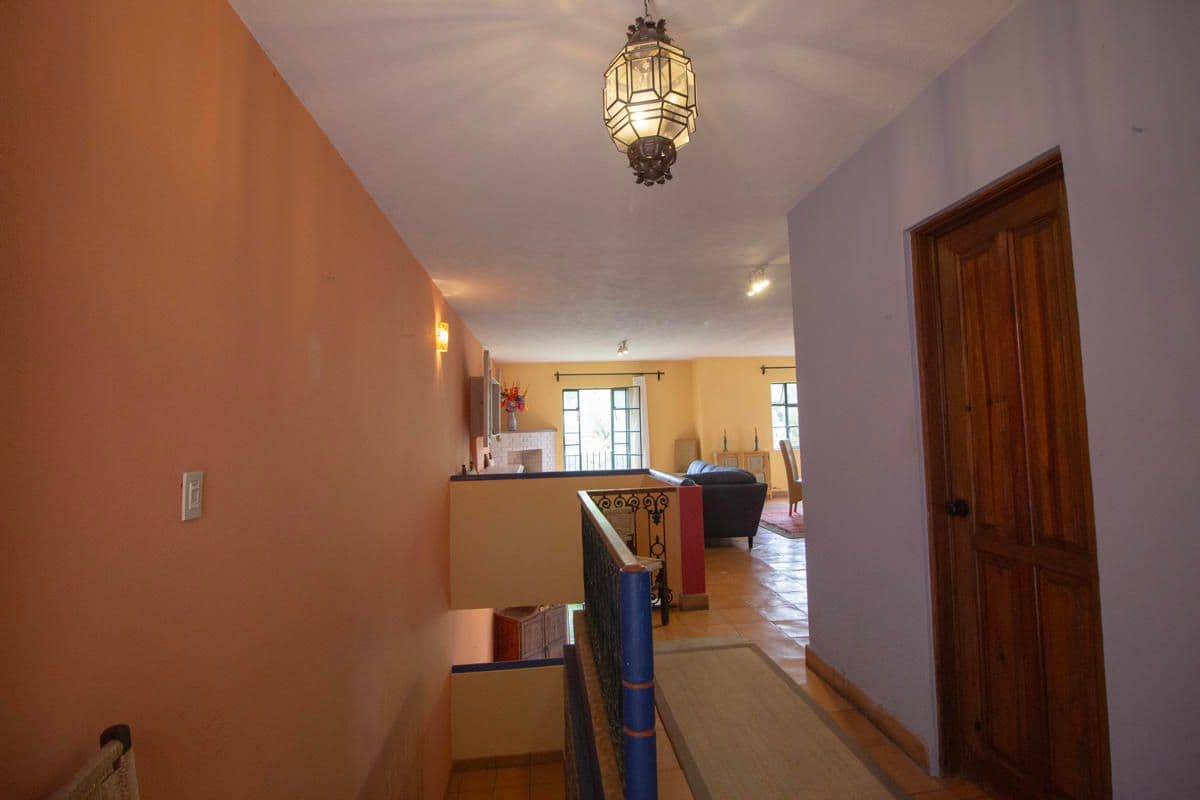 Condo for Sale in Santo Domingo, Atascadero — Centro, San Miguel de Allende — photo 21 — charming mezzanine with authentic colonial details