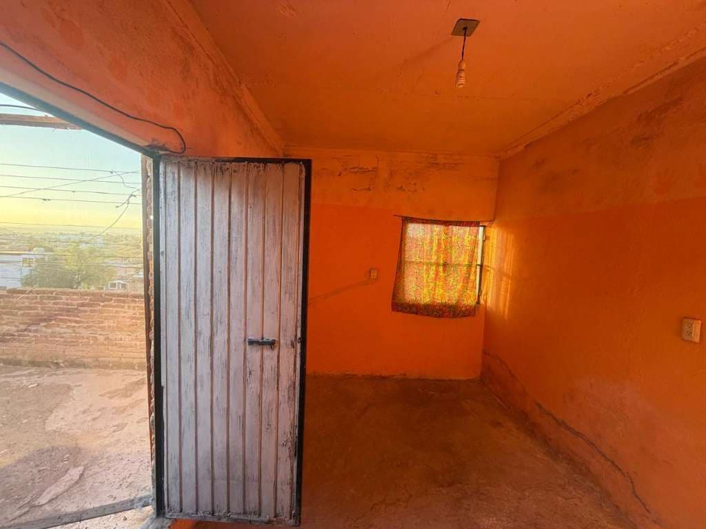 CASA AMARILLA — San Antonio, San Miguel de Allende — photo 6 — radiant sunlit space, authentic charm