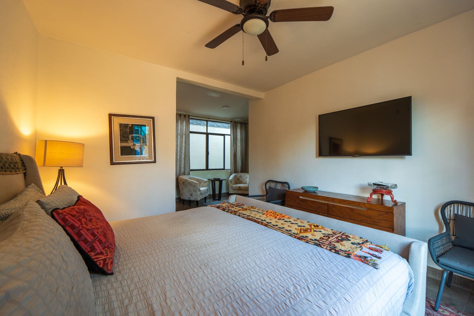 Casa Leslie — San Antonio, San Miguel de Allende — photo 11 — serene master suite with garden views