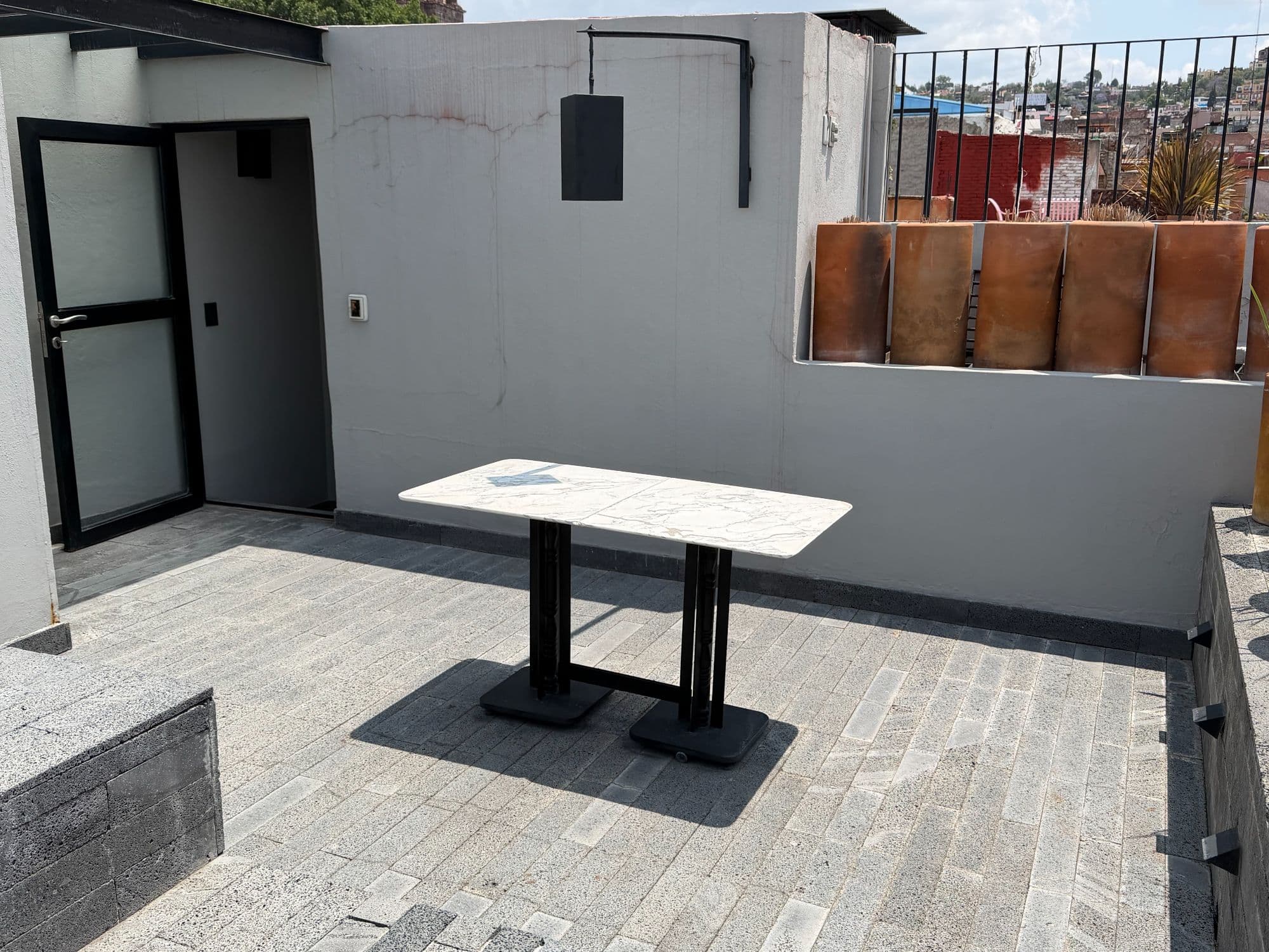 Departamento Umarán — Centro, San Miguel de Allende — photo 6 — sunlit rooftop terrace with panoramic views