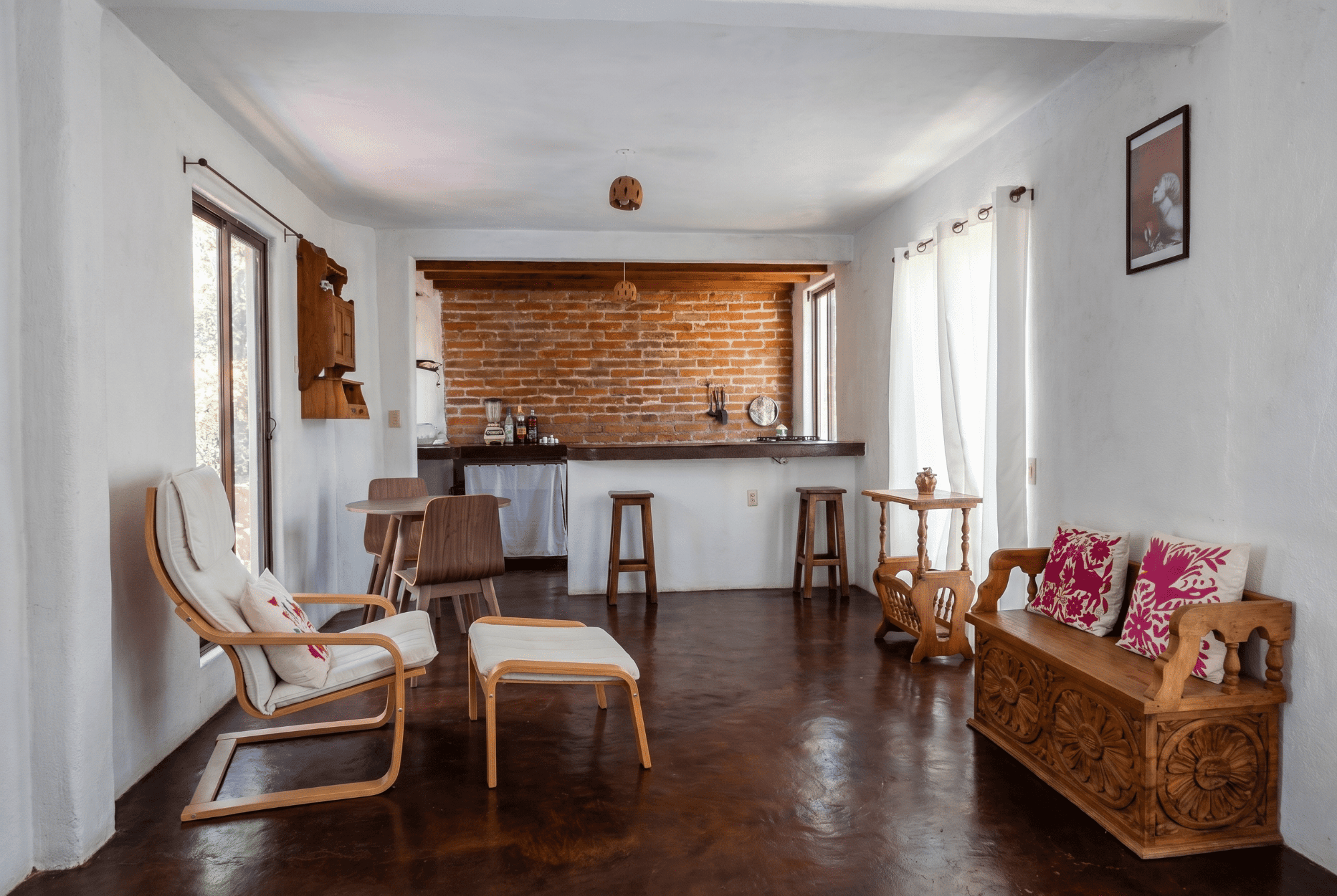 Casa Toro — San Miguel de Allende Centro, San Miguel de Allende — photo 14 — rustic-chic living with authentic brick charm