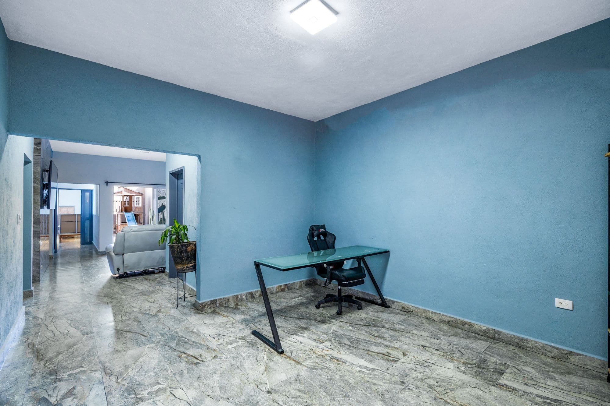 Casa Dalias — Lindavista, San Miguel de Allende — photo 2 — modern office with serene turquoise walls